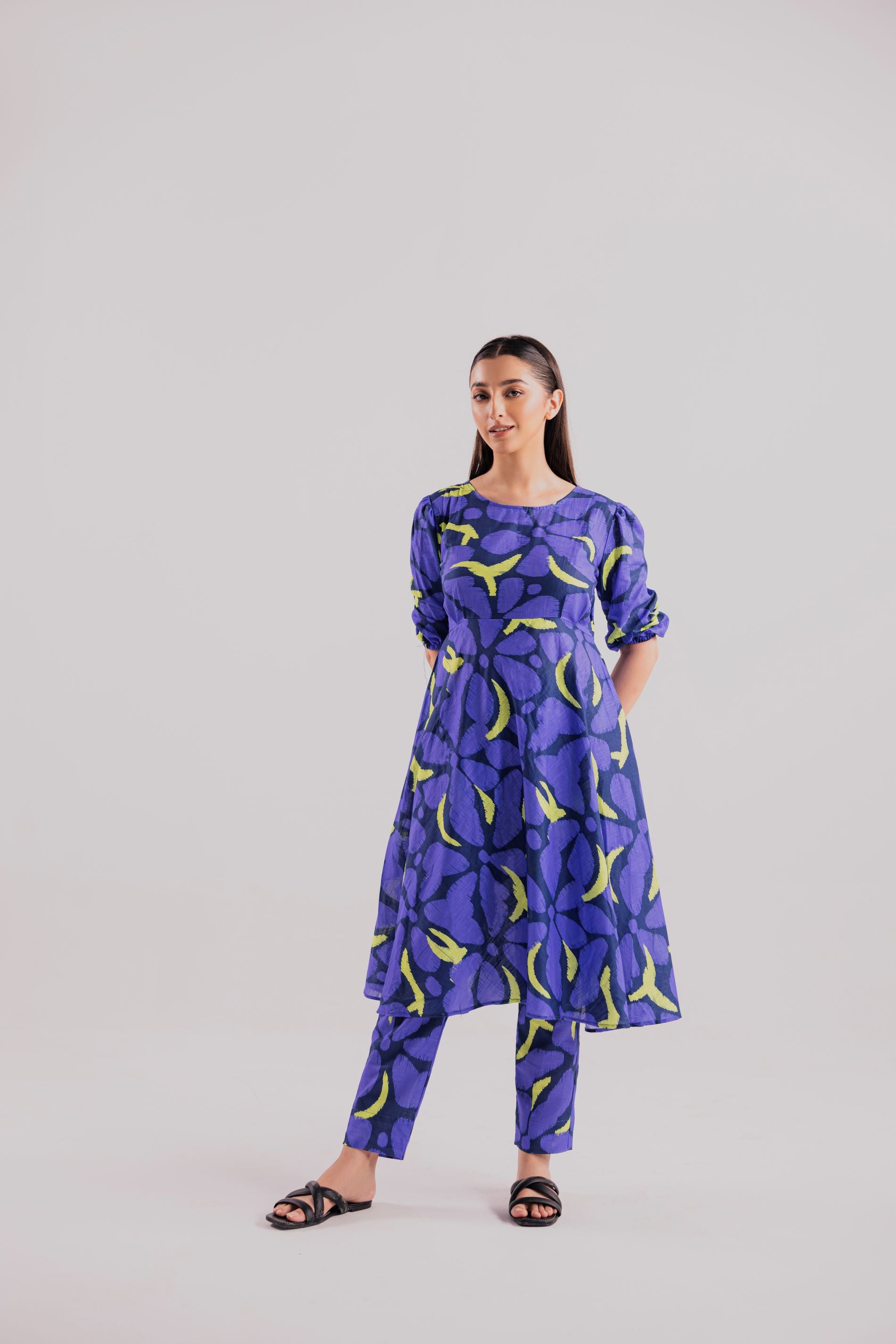 3 Piece Unstitched Printed Khaddar Suit (KWU24609)