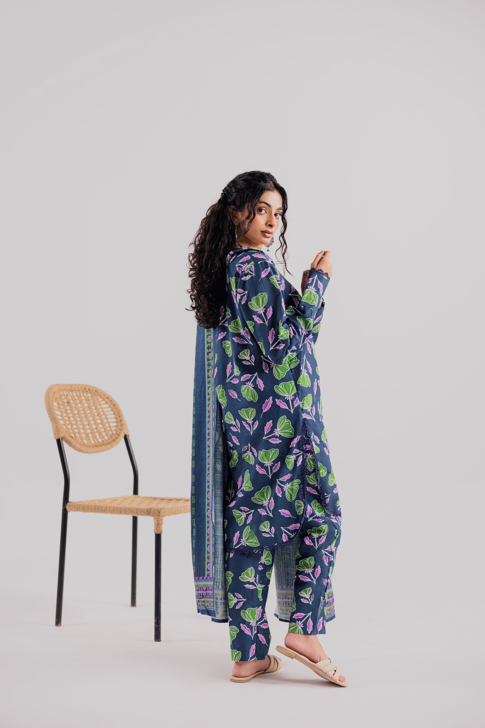 3 Piece Unstitched Printed Khaddar Suit (KWU24606)