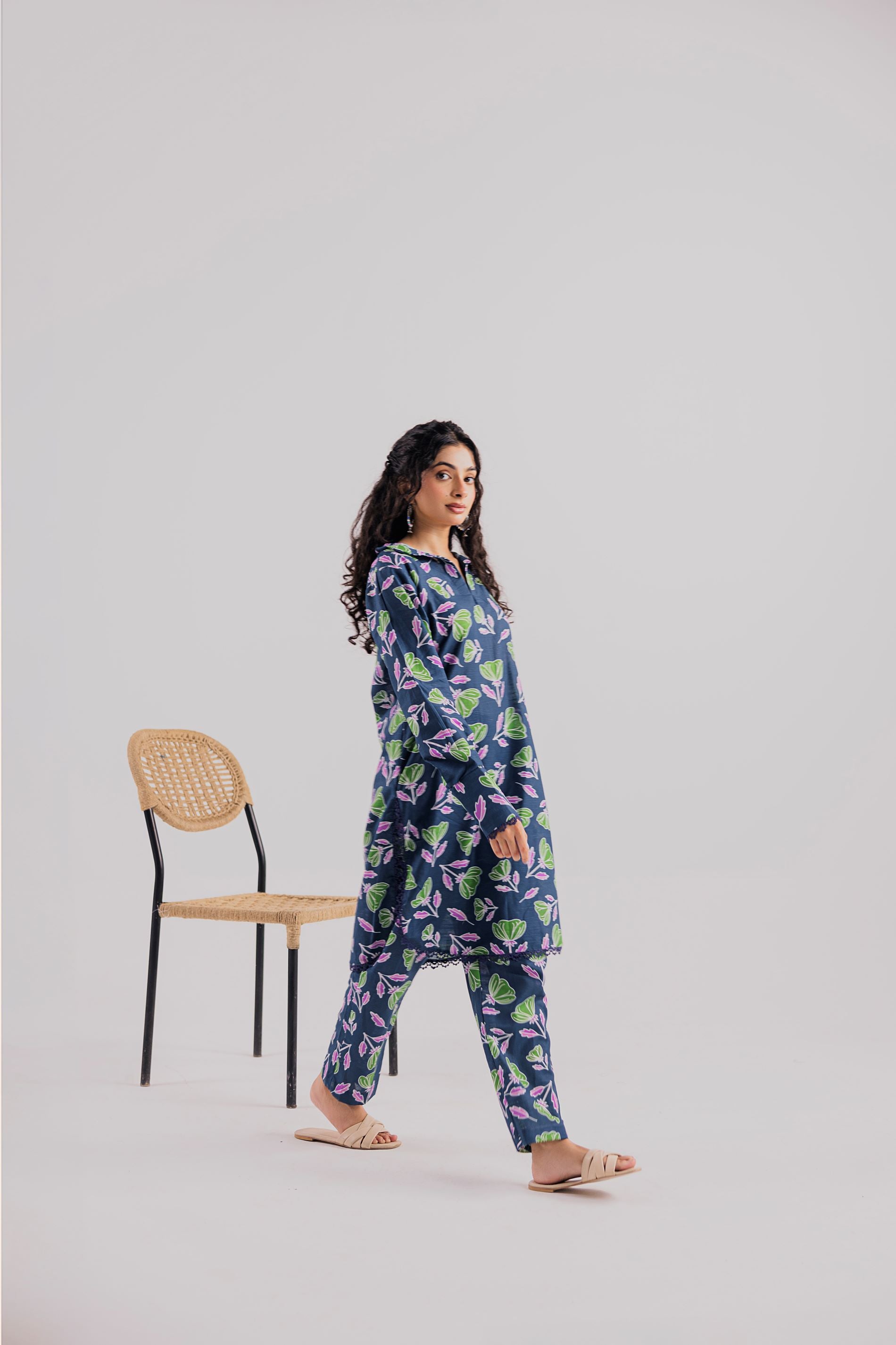 3 Piece Unstitched Printed Khaddar Suit (KWU24606)