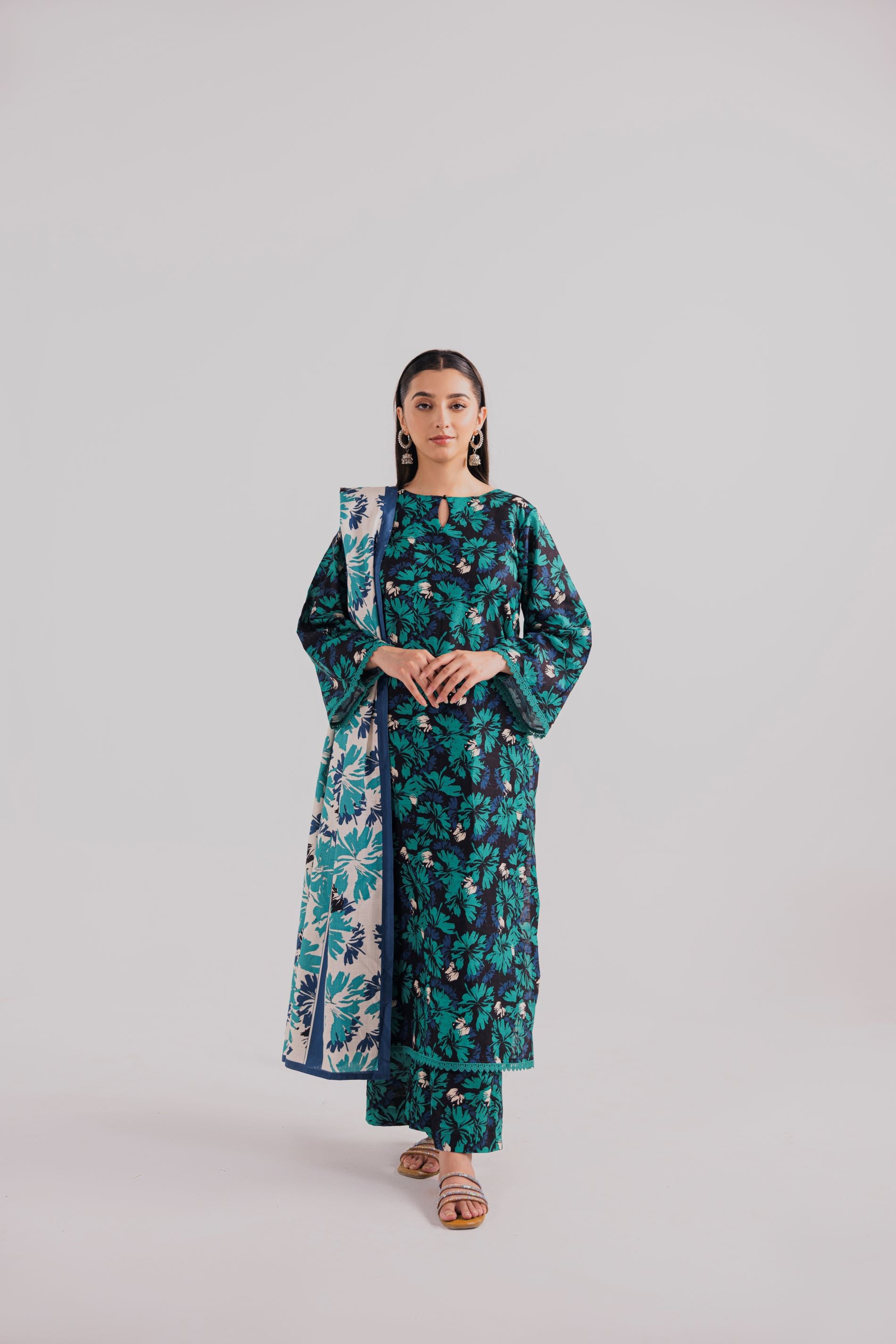 3 Piece Unstitched Printed Khaddar Suit (KWU24603)