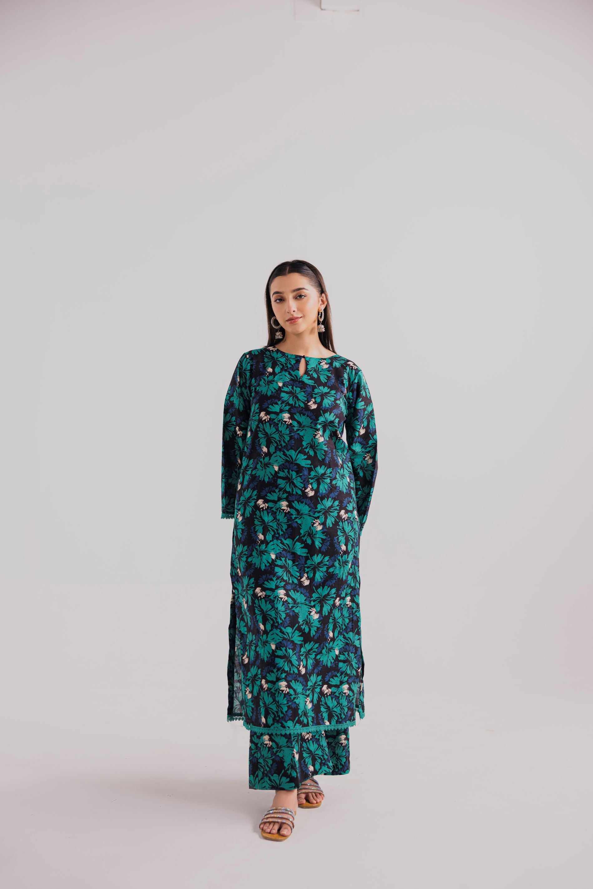 3 Piece Unstitched Printed Khaddar Suit (KWU24603)