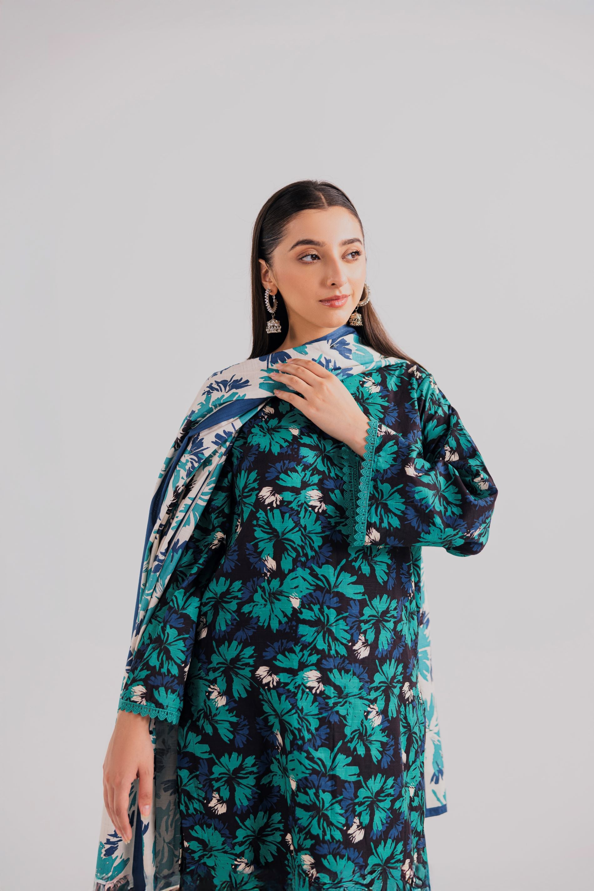 3 Piece Unstitched Printed Khaddar Suit (KWU24603)