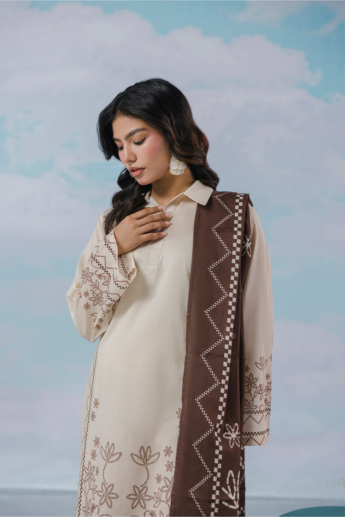 Premium 3 Piece Unstitched Digital Printed Lawn (Cocoa Lines)