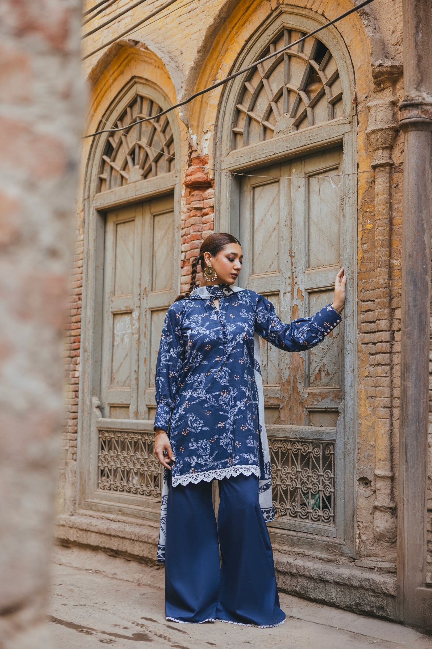 Premium 3 Piece Unstitched Digital Printed Lawn (KWU 25608)