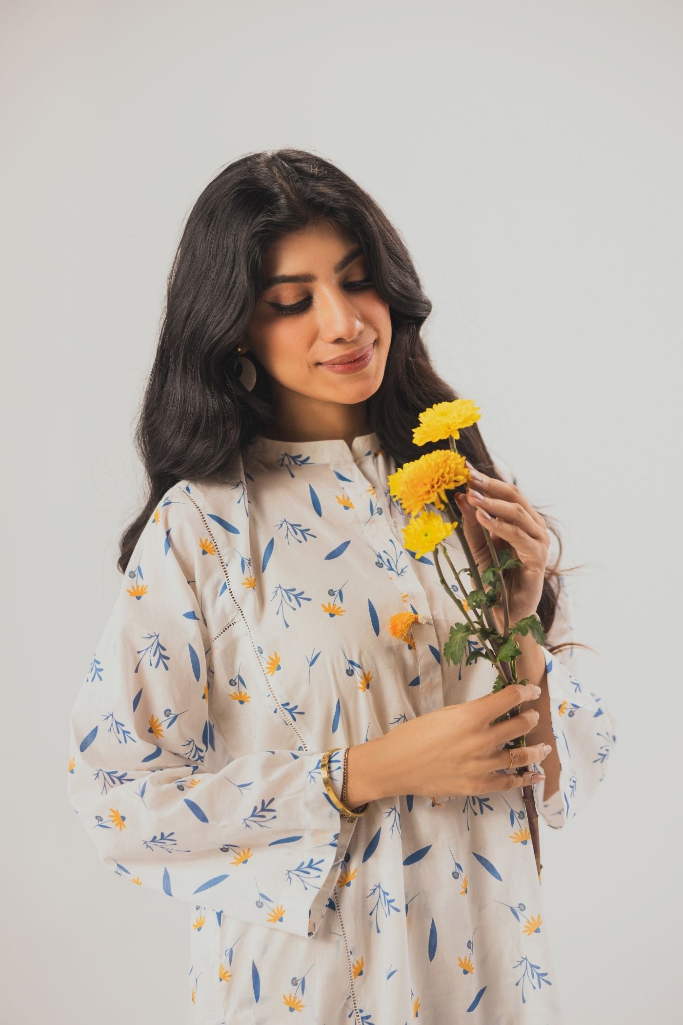 Premium Digital Printed Lawn Fabric (Minimalist)