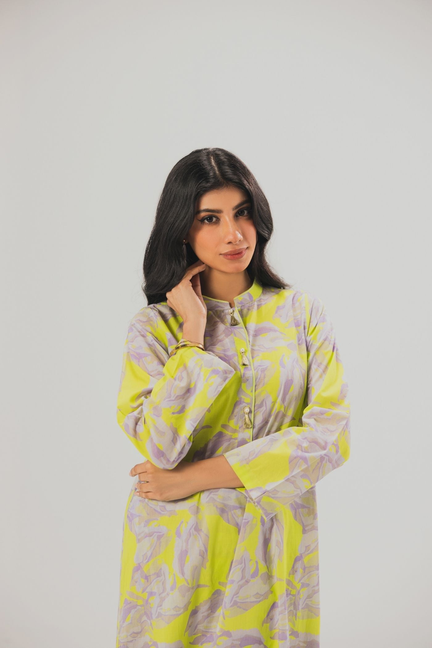 Premium Digital Printed Lawn Fabric (Lavender Splash)