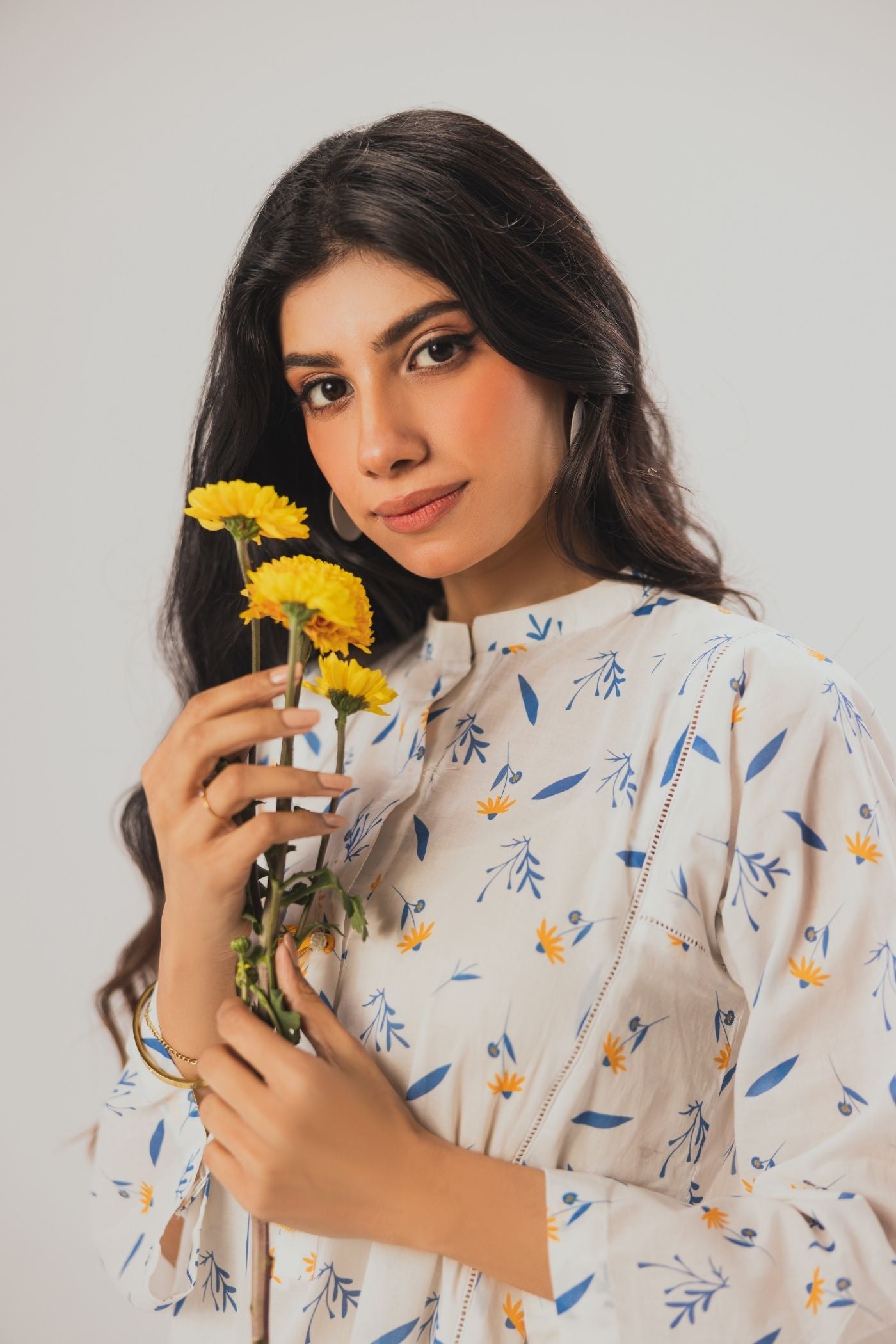 Premium Digital Printed Lawn Fabric (Minimalist)