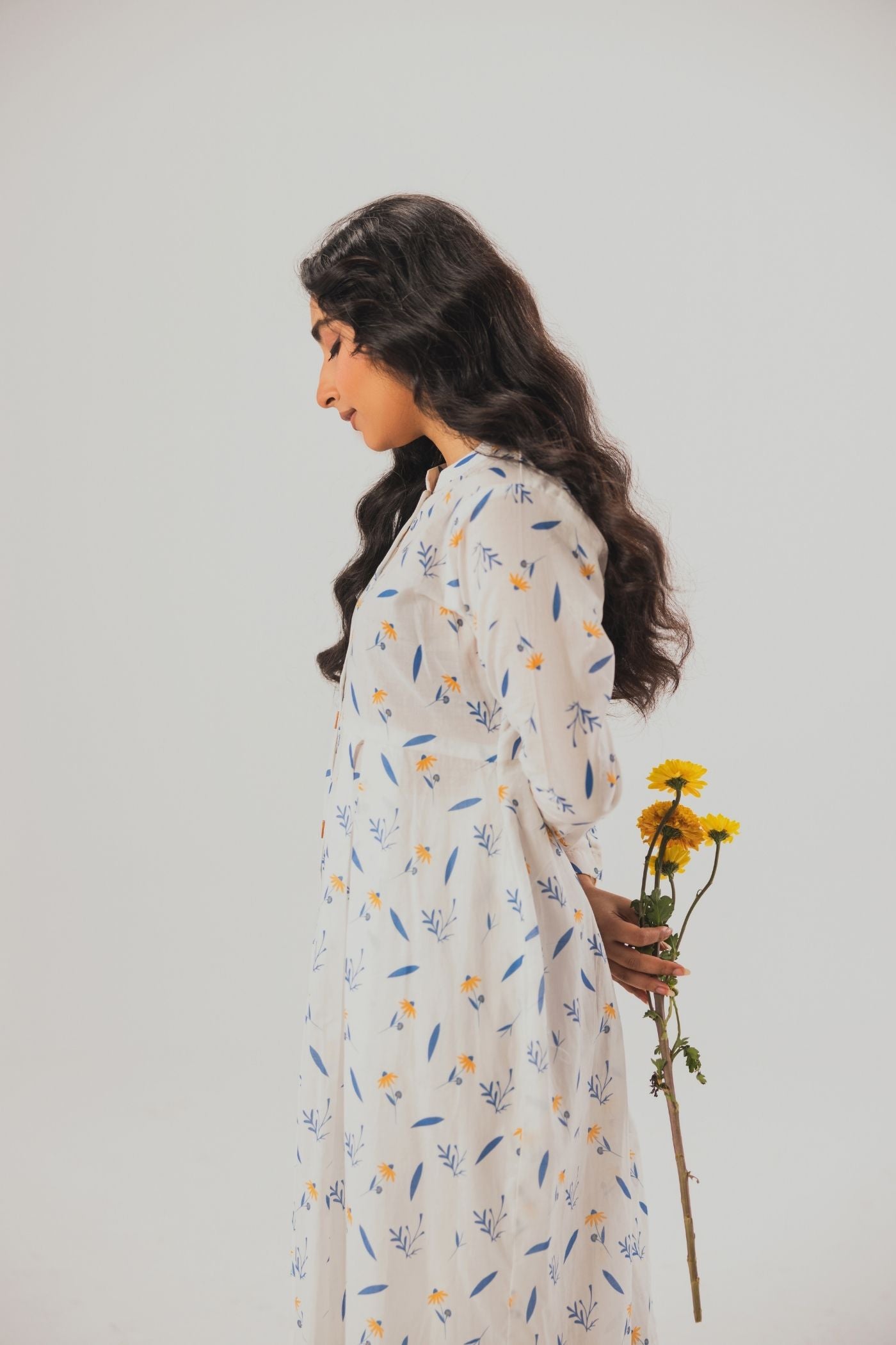 Premium Digital Printed Lawn Fabric (Minimalist)