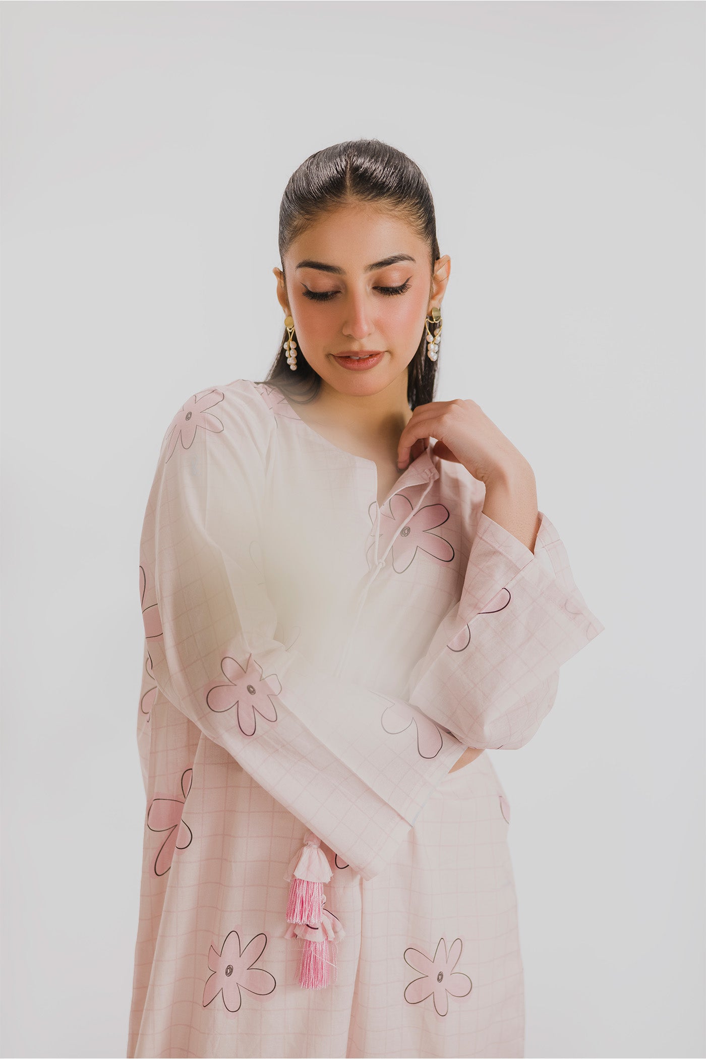 Premium 2 Piece Unstitched Digital Printed Lawn (Blush Bloom)