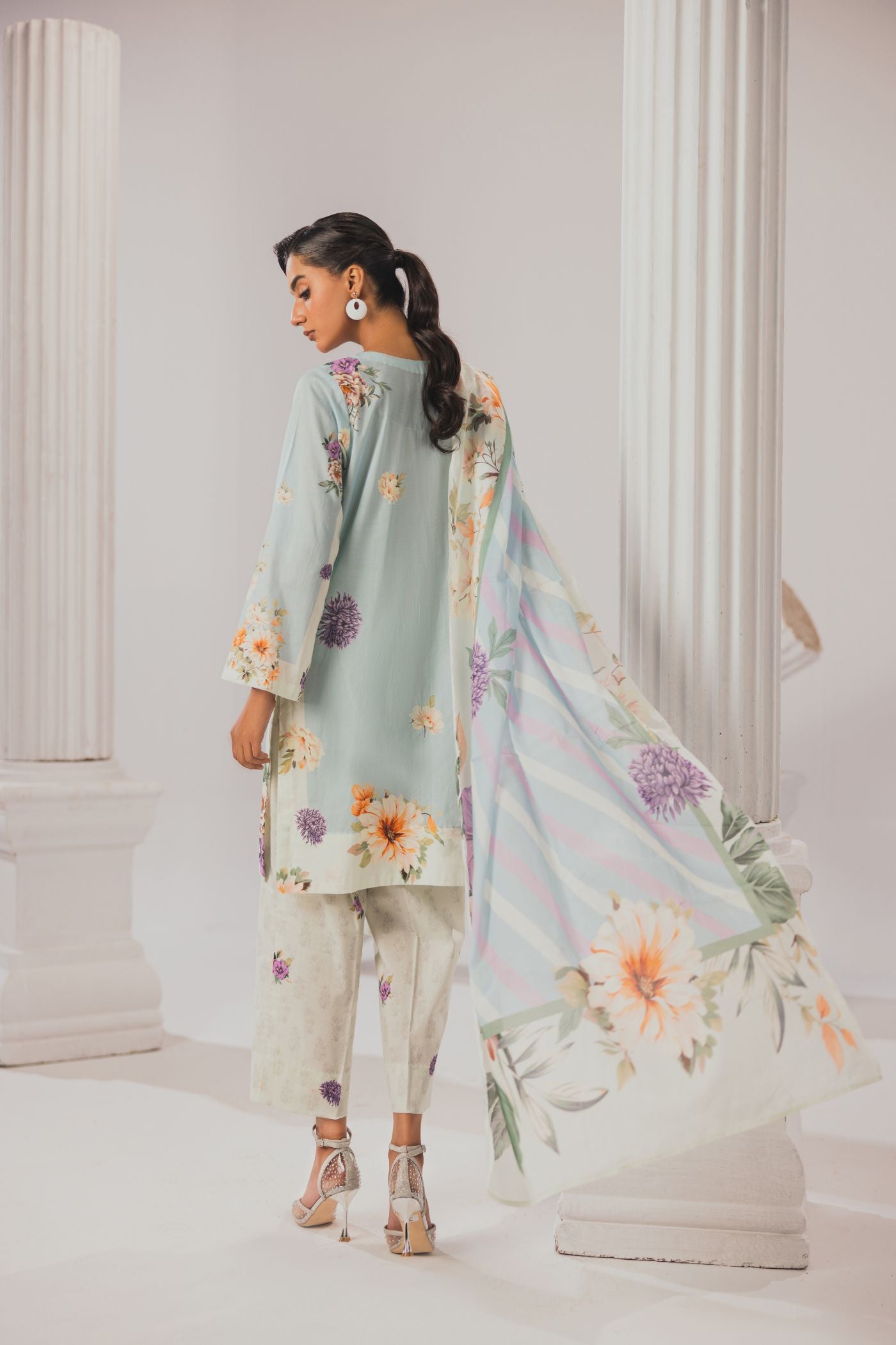 3 Piece Unstitched Printed Lawn Suit (Şahane)