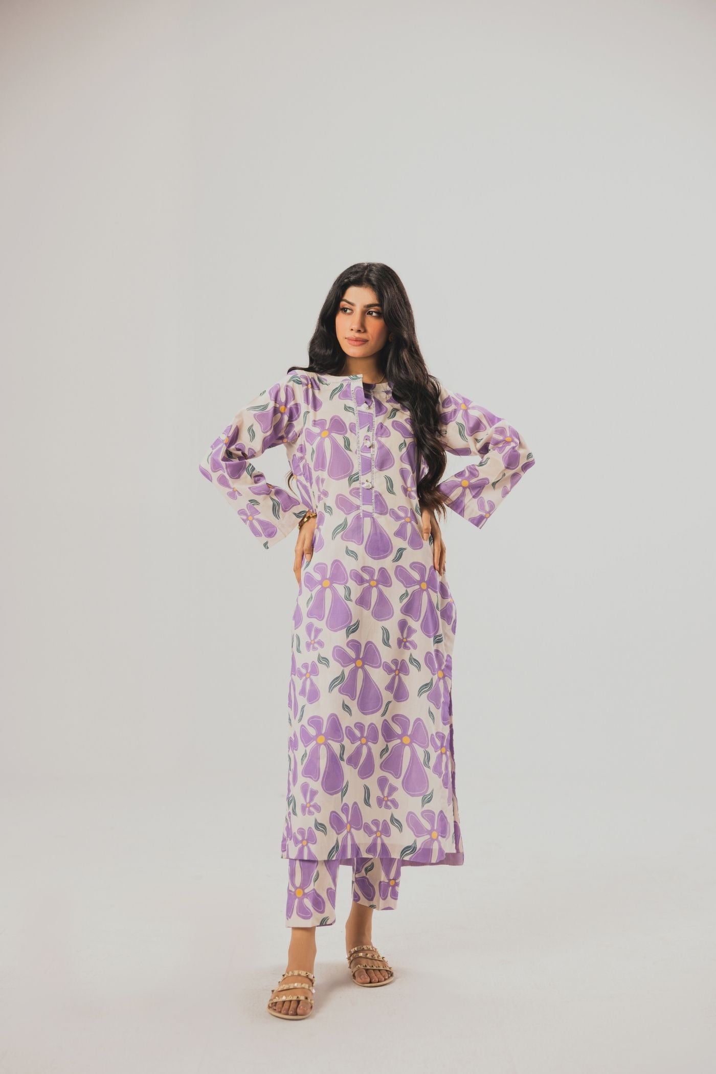 Premium Digital Printed Lawn Fabric (Frenzy Flowers)