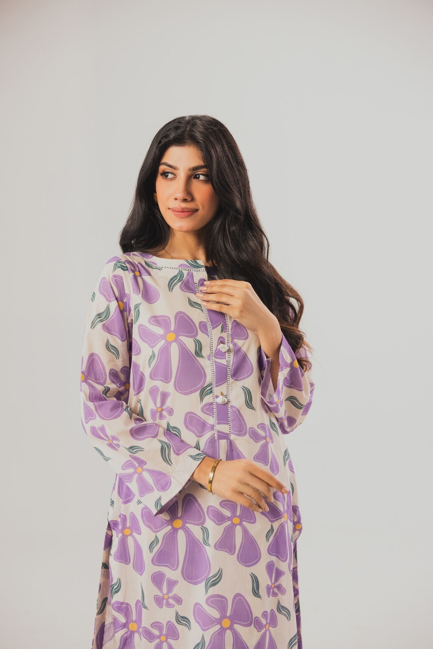 Premium Digital Printed Lawn Fabric (Frenzy Flowers)