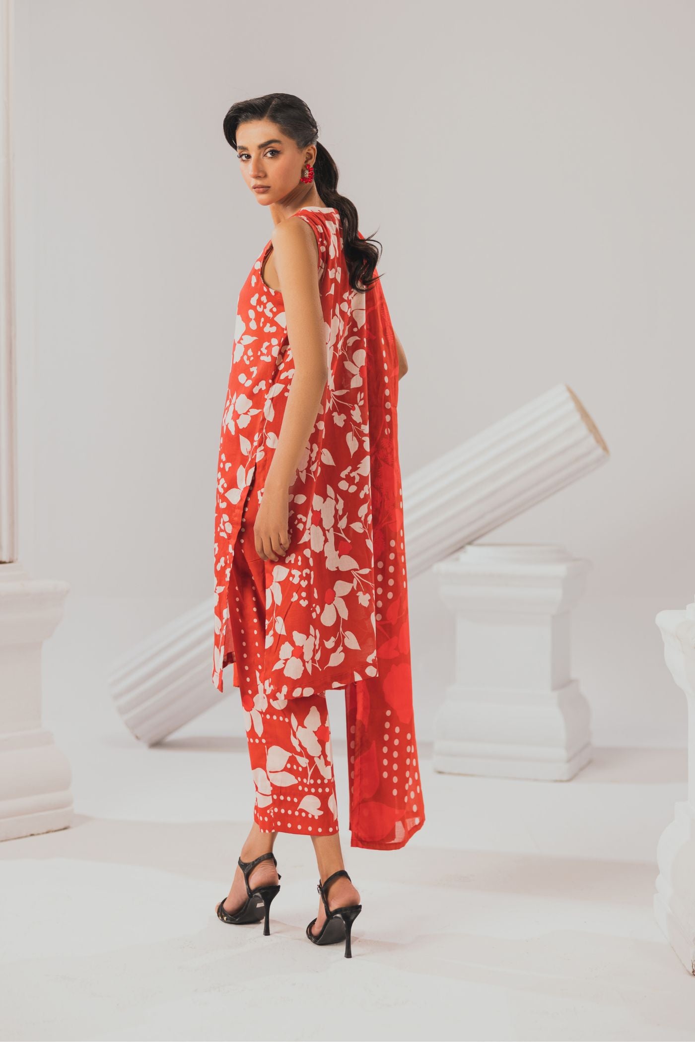 3 Piece Unstitched Printed Lawn Suit (Kahraman)