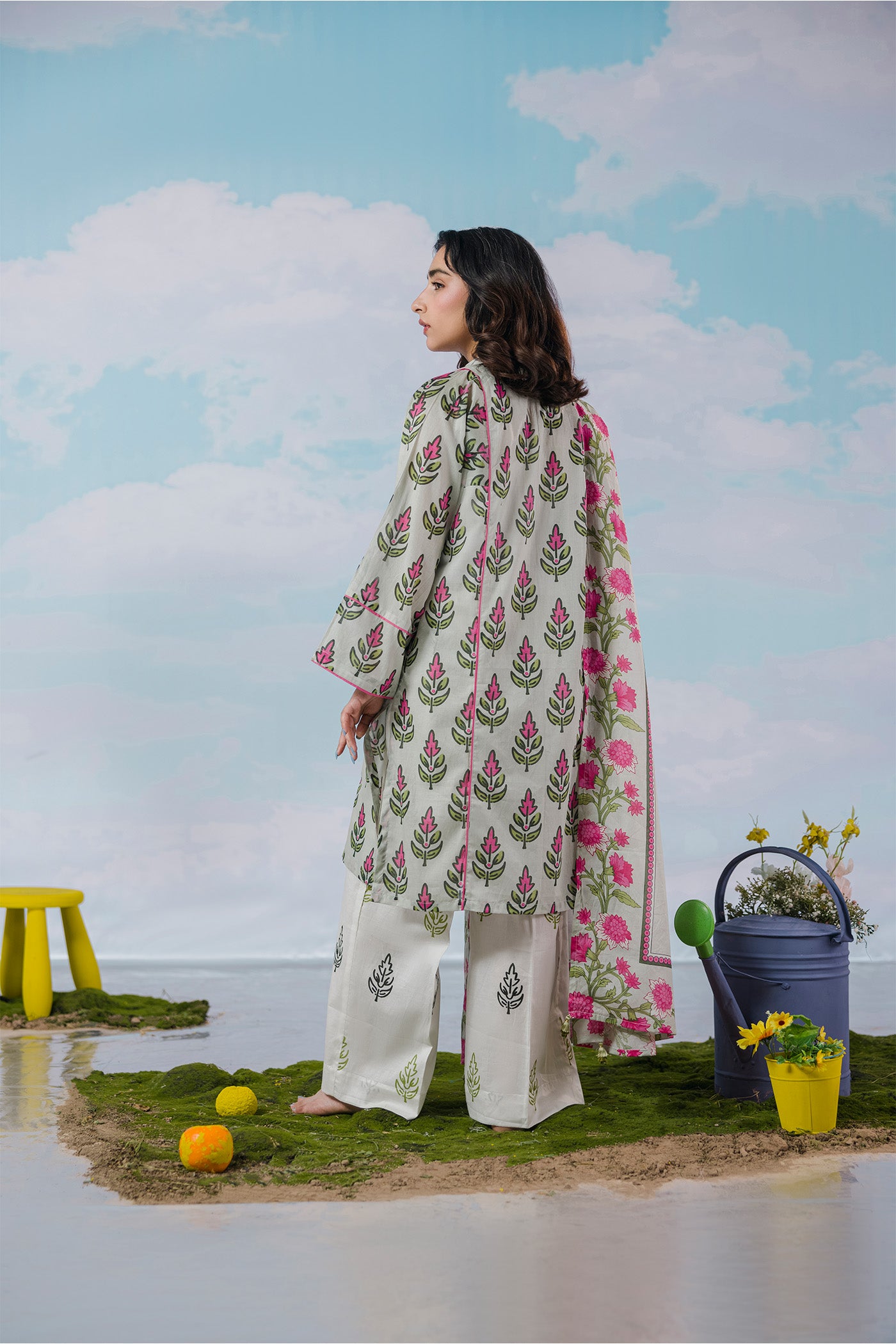 Premium 3 Piece Stitched Digital Printed Lawn (That Mughal Set)