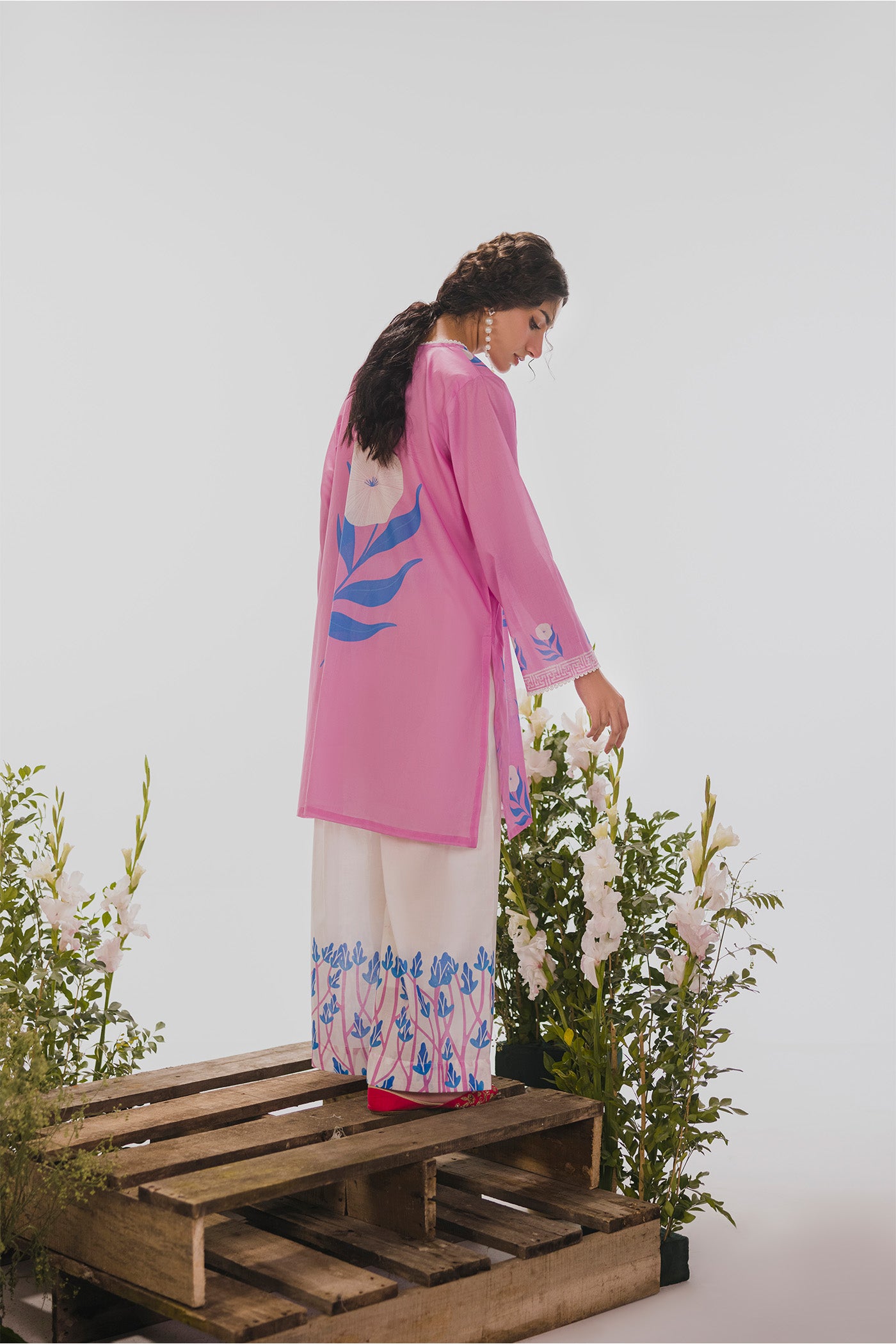 Premium 3 Piece Unstitched Digital Printed Lawn (Back Bloom Theory)