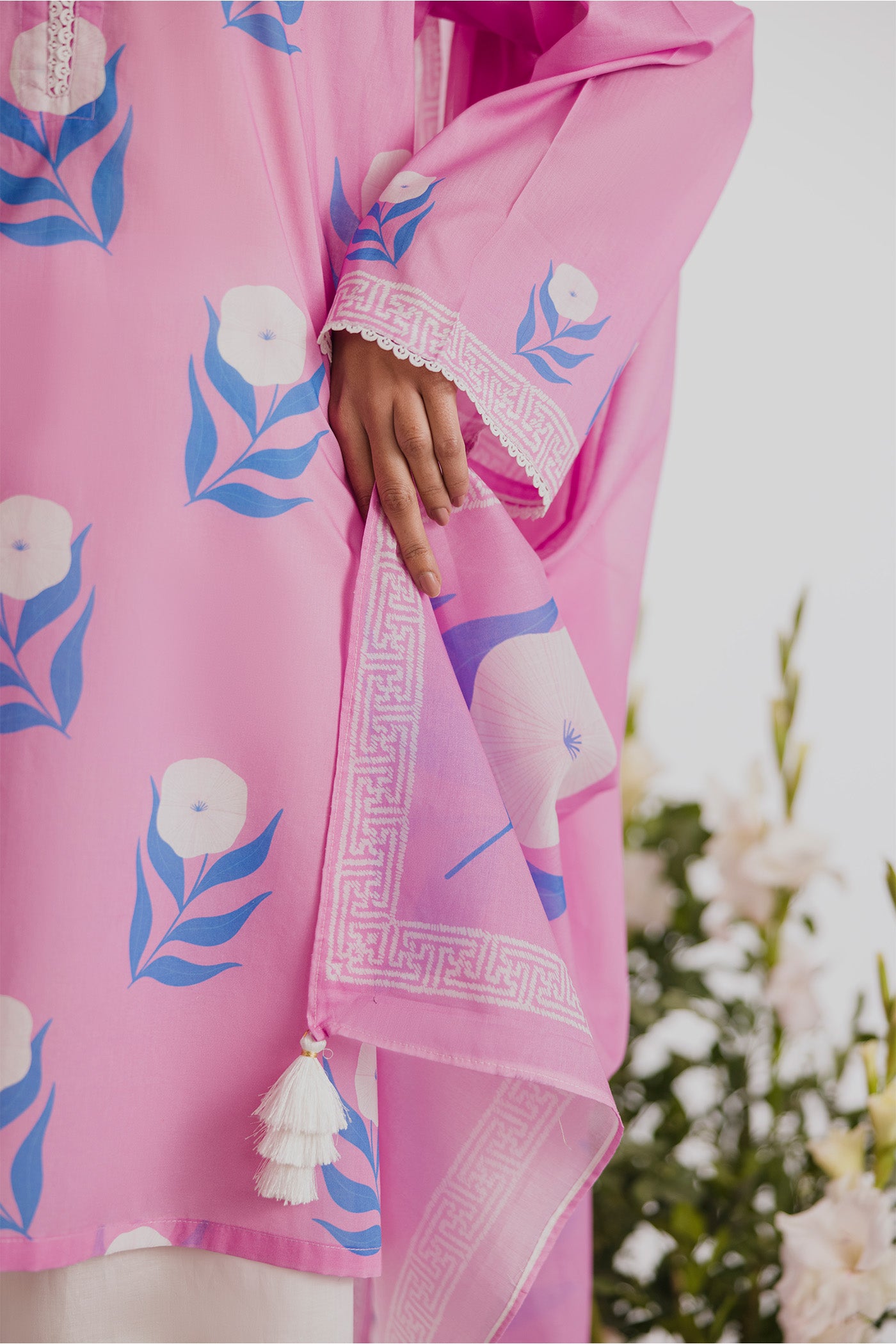 Premium 3 Piece Unstitched Digital Printed Lawn (Back Bloom Theory)