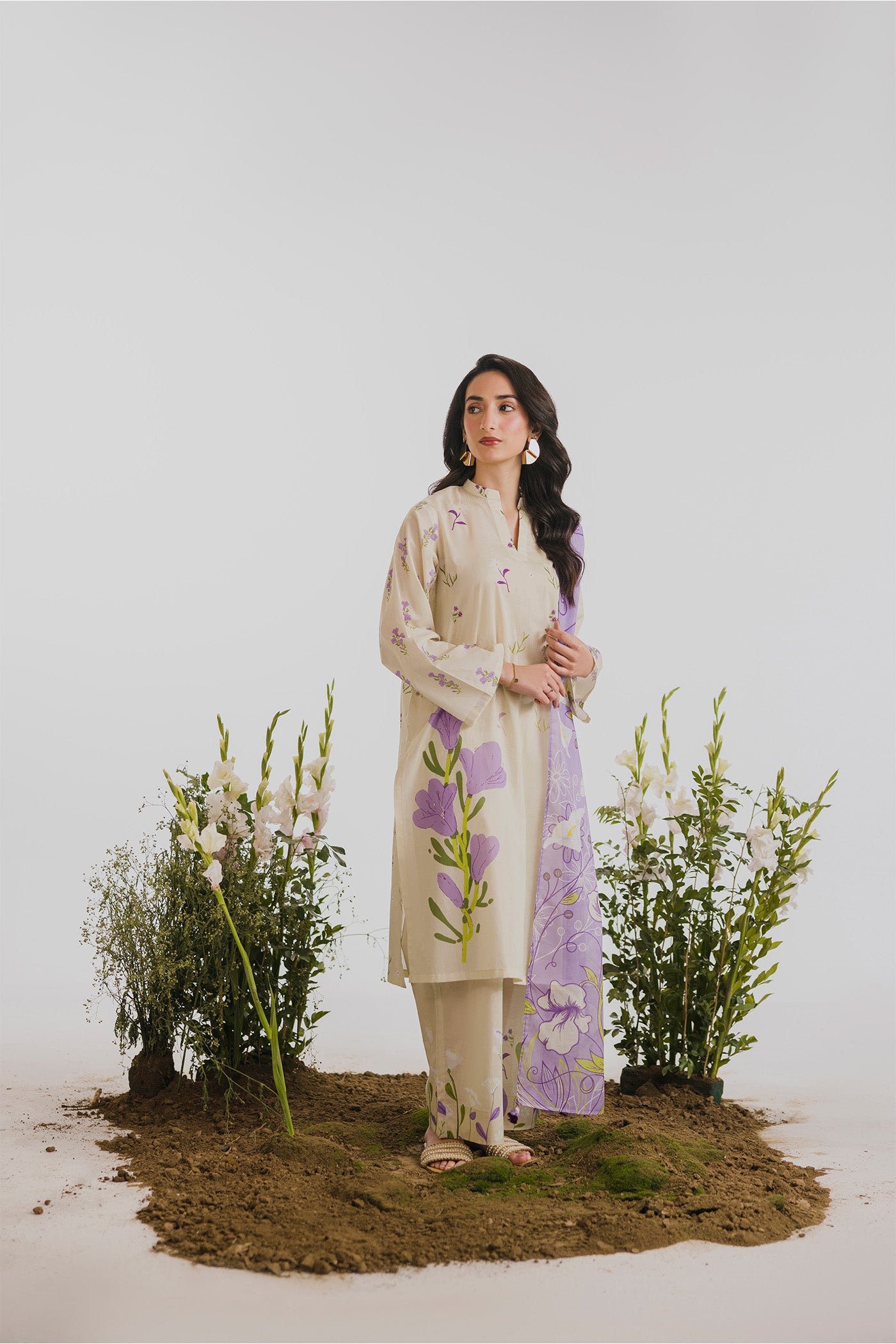 Premium 3 Piece Unstitched Digital Printed Lawn (Solo Bloom Theory)