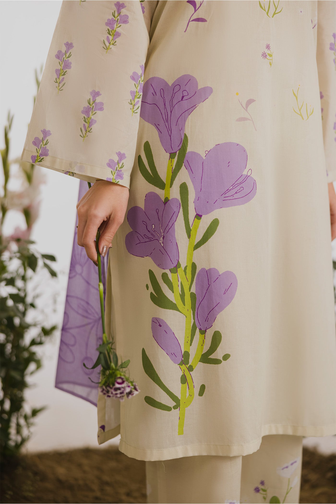 Premium 3 Piece Unstitched Digital Printed Lawn (Solo Bloom Theory)