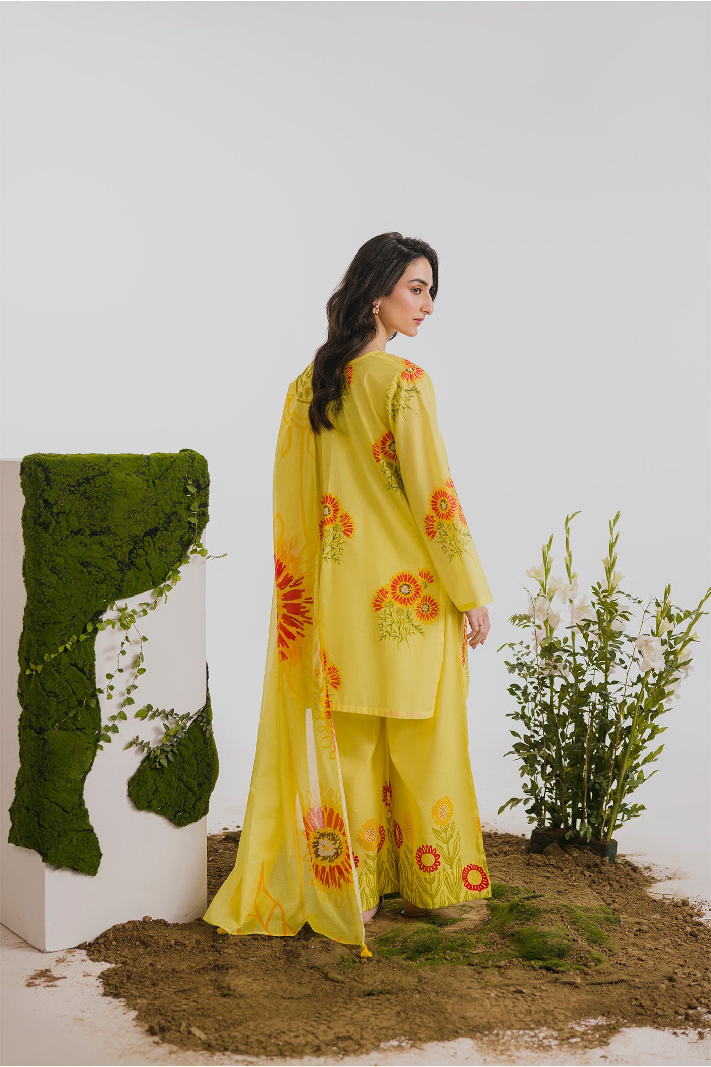 Premium 3 Piece Unstitched Digital Printed Lawn (Sunflower On Steroids)