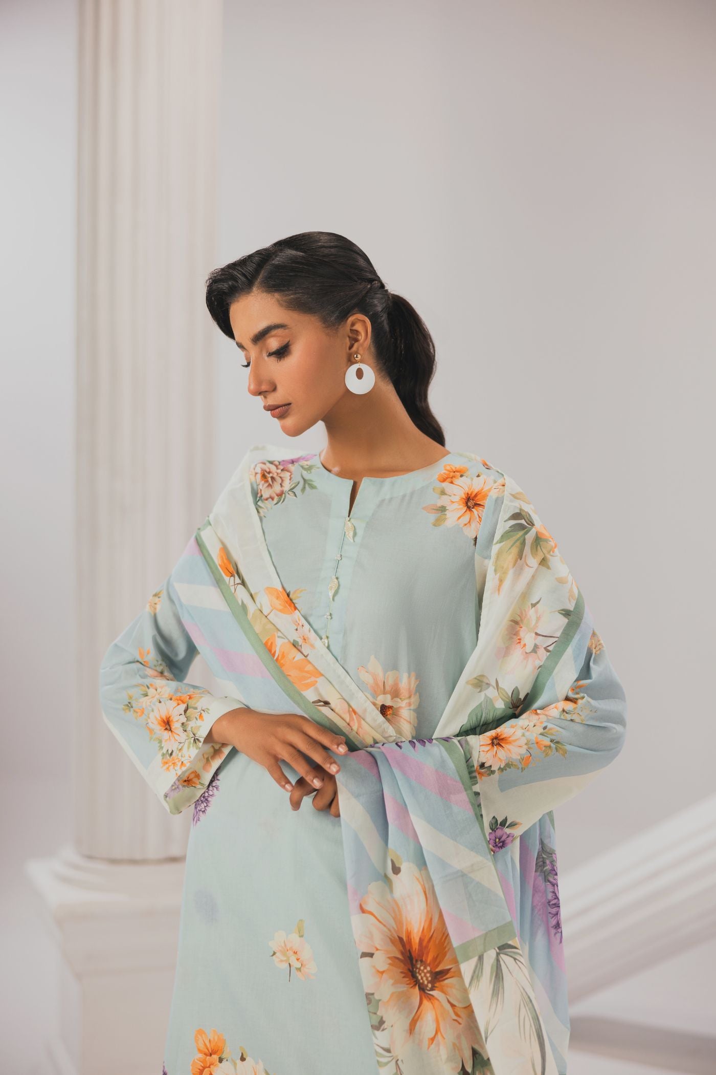 3 Piece Unstitched Printed Lawn Suit (Şahane)