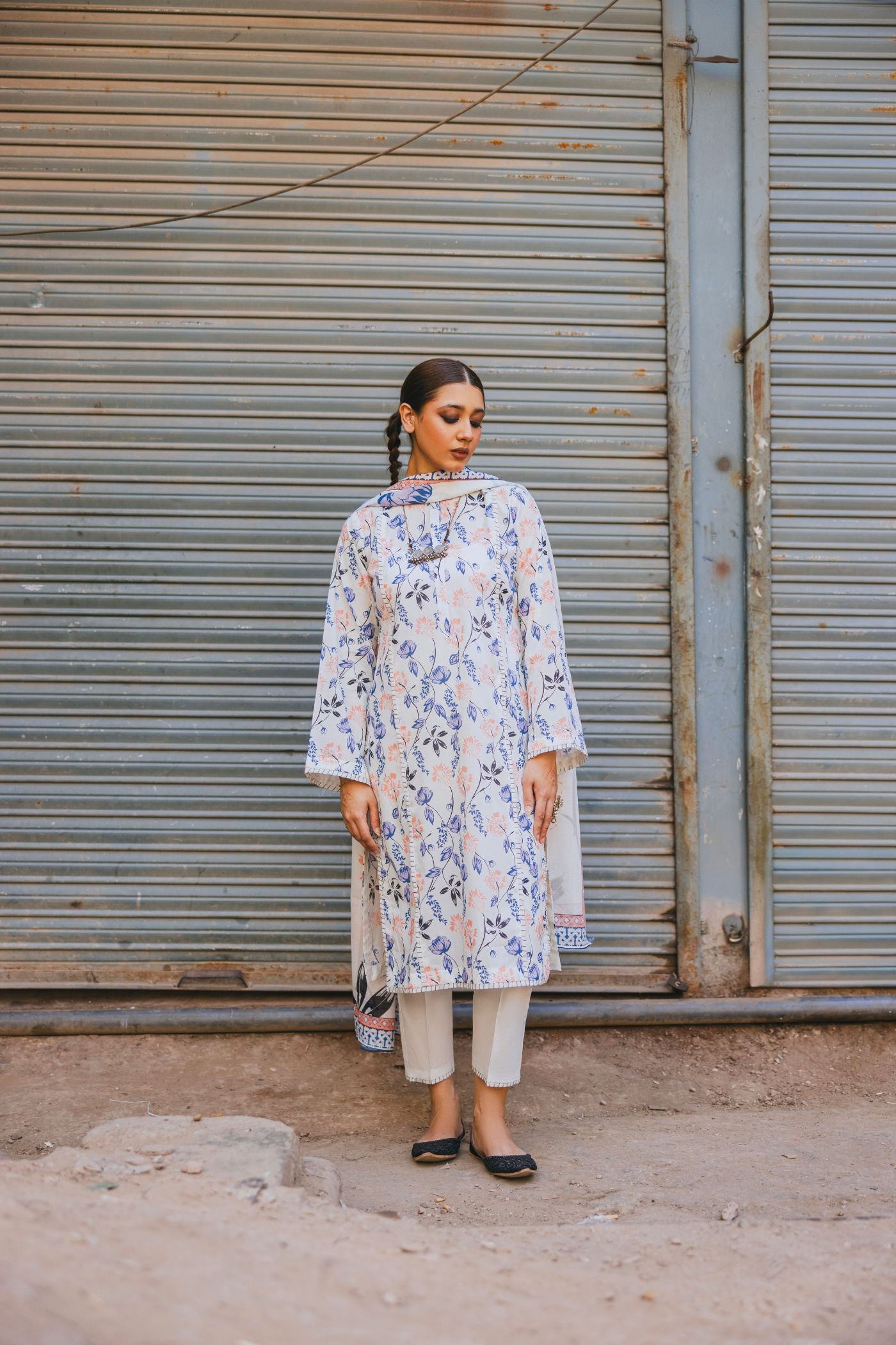 Premium 3 Piece Unstitched Digital Printed Lawn (KWU 25609)