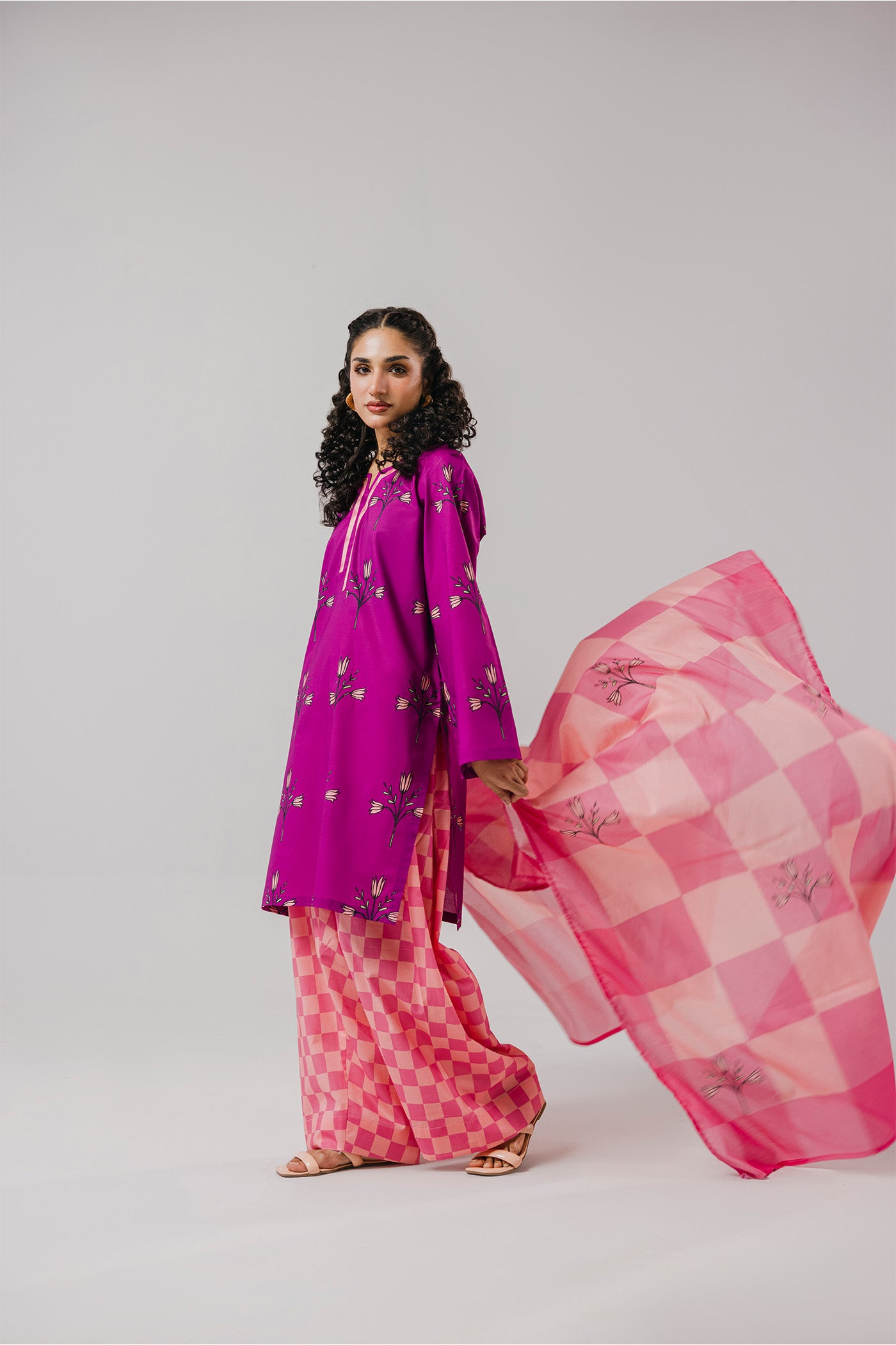 Premium 3 Piece Unstitched Digital Printed Lawn (Checked Bloom Era)