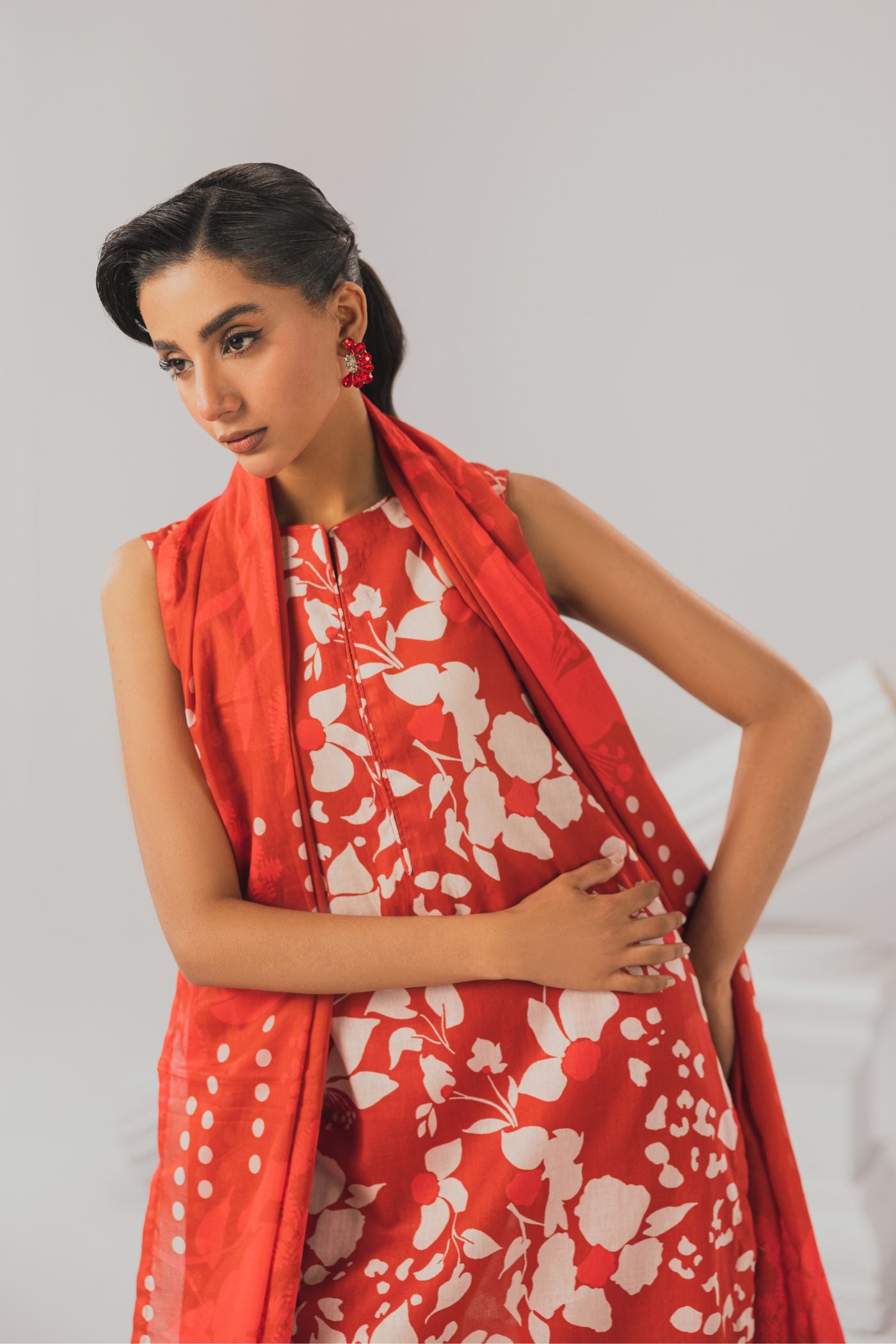 3 Piece Unstitched Printed Lawn Suit (Kahraman)