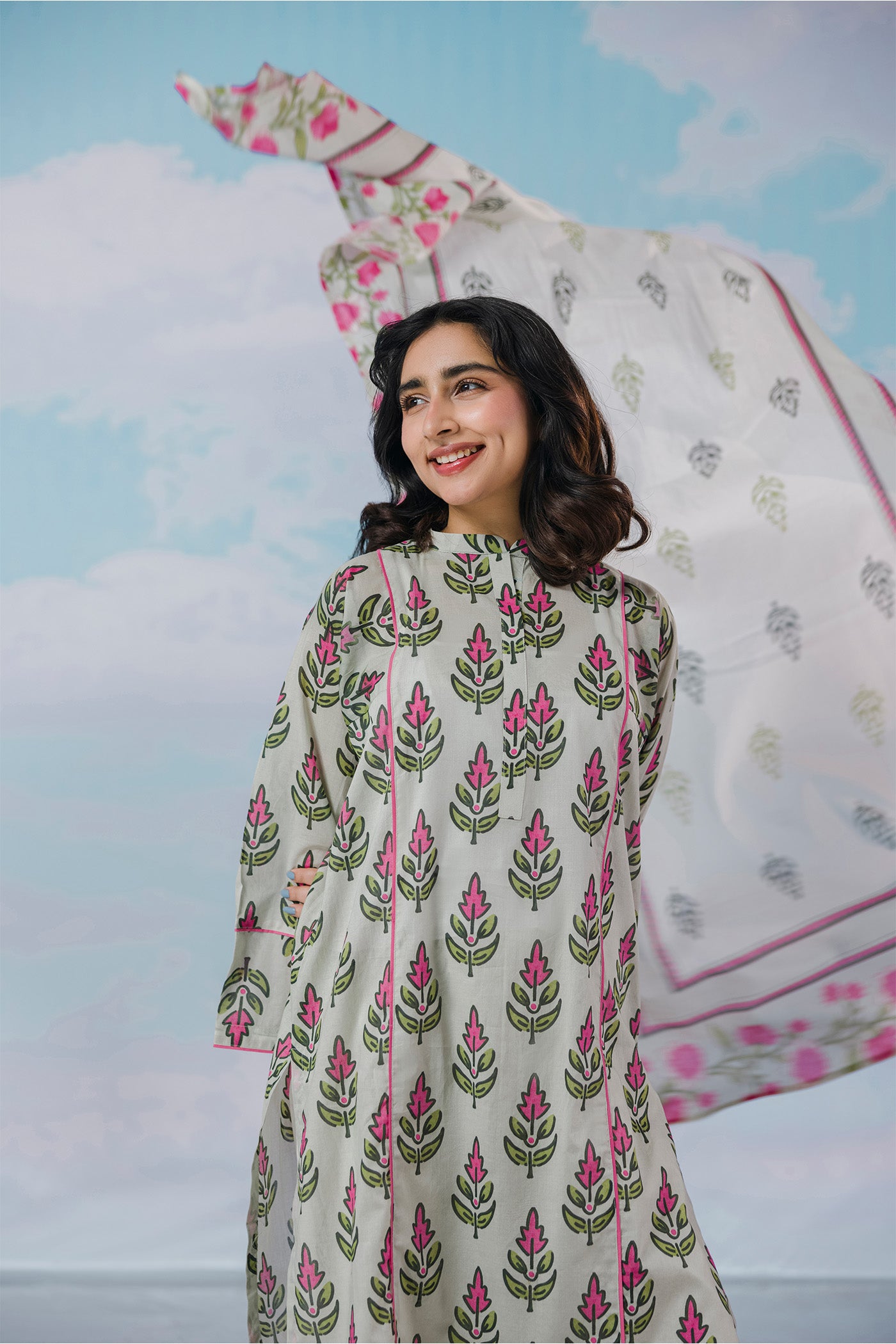 Premium 3 Piece Stitched Digital Printed Lawn (That Mughal Set)