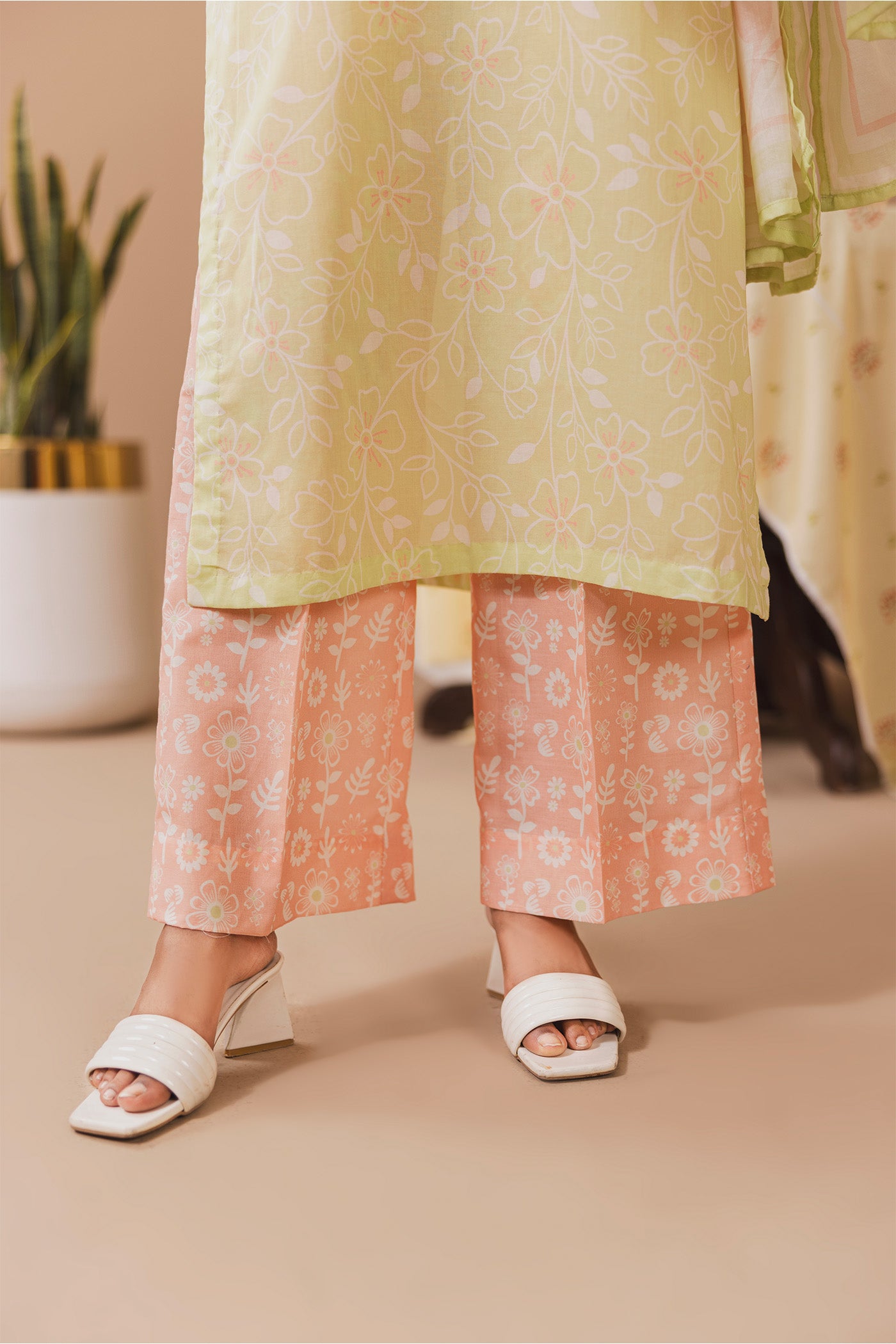 3 Piece Unstitched Printed Lawn Suit (Strawberry Matcha)