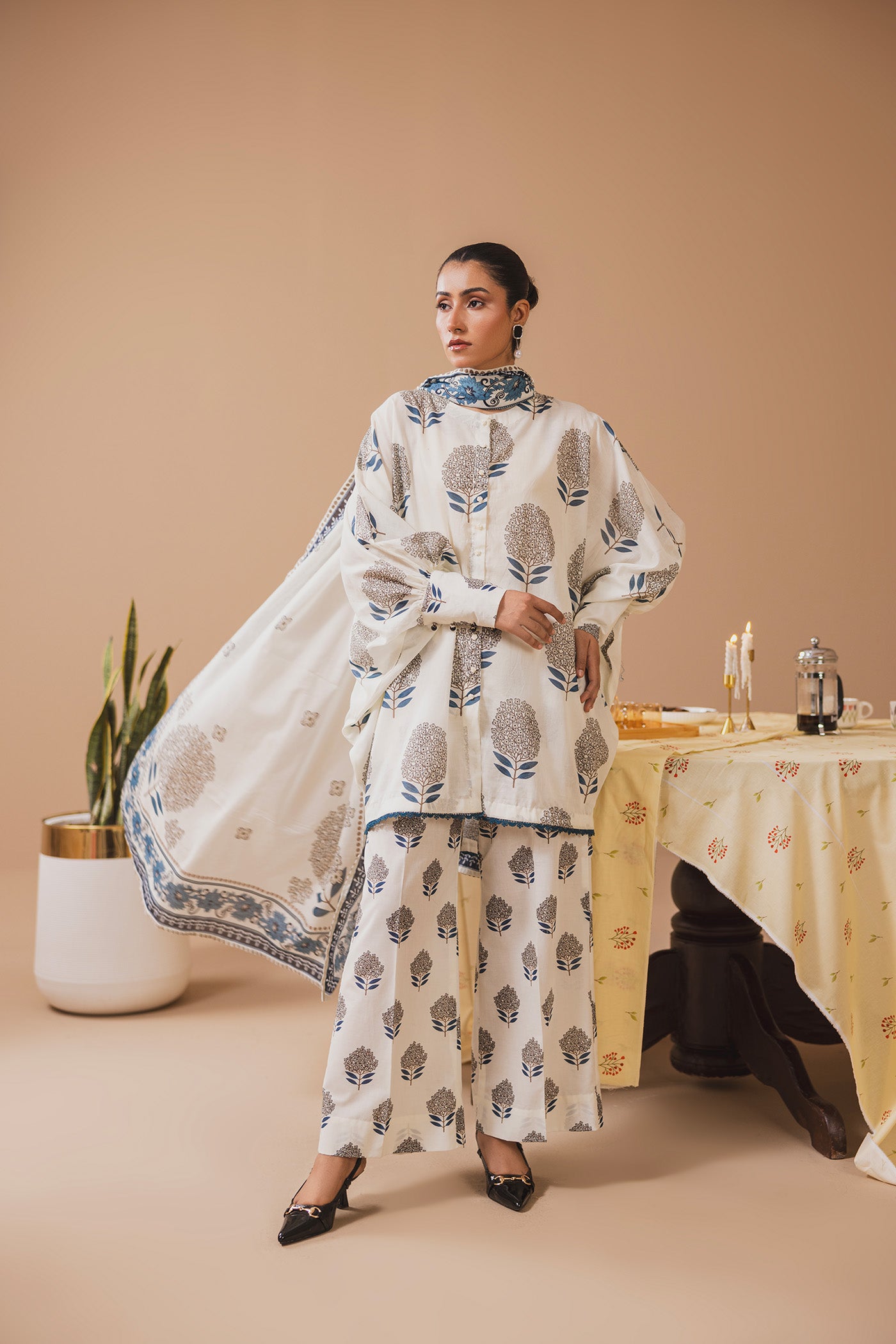 3 Piece Unstitched Printed Lawn Suit (Flat White)