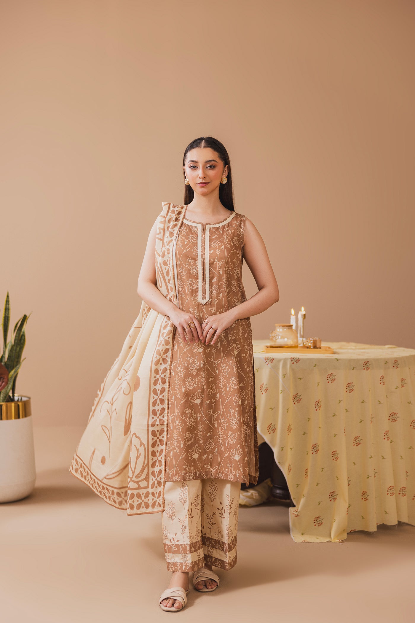 3 Piece Unstitched Printed Lawn Suit (Mocha Mousse)