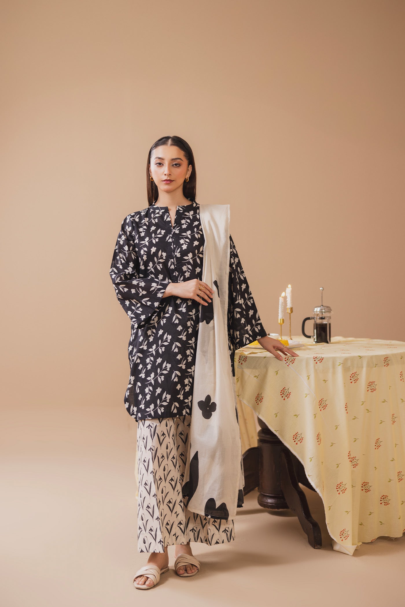3 Piece Unstitched Printed Lawn Suit (Ristretto)