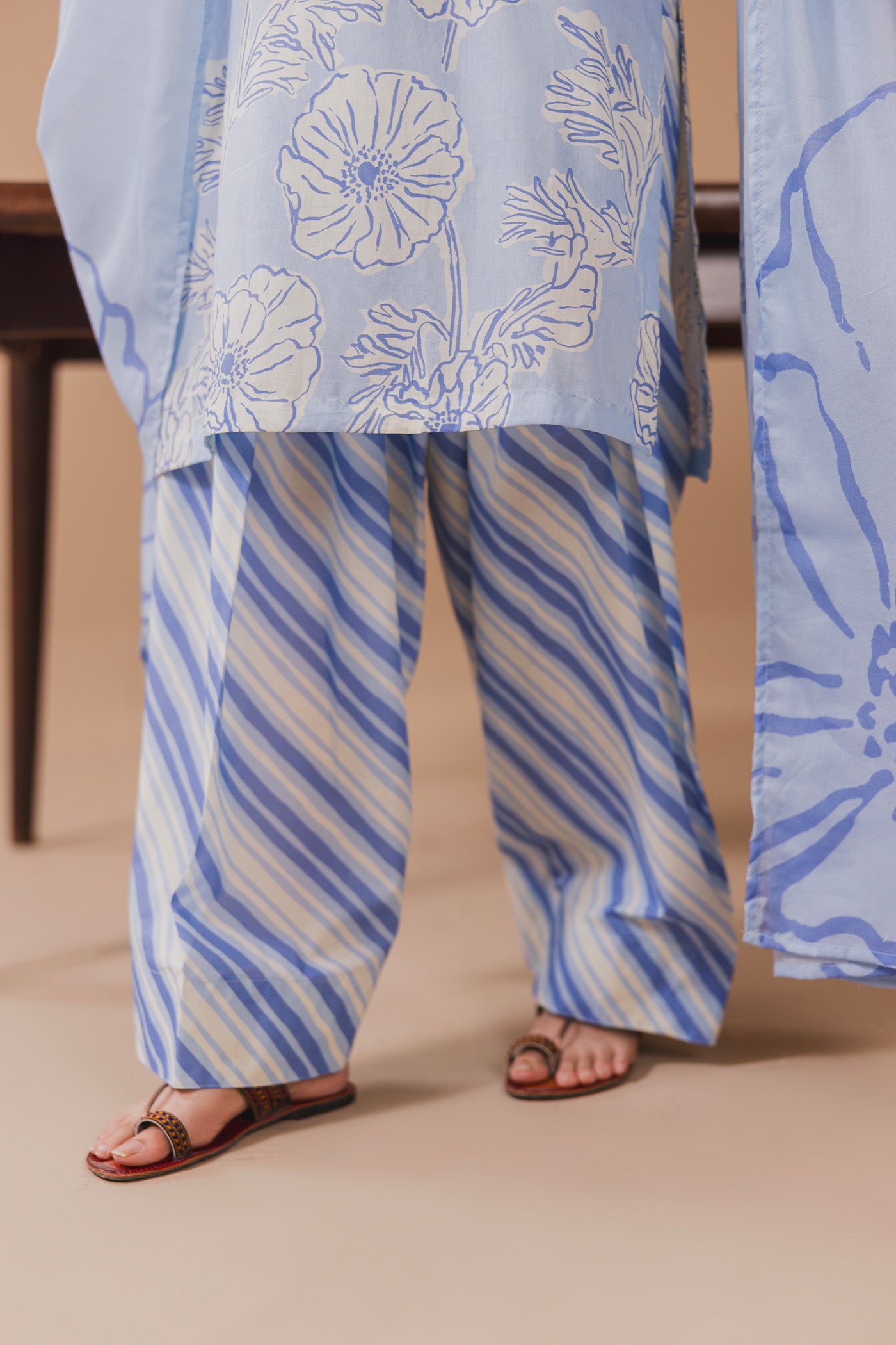 3 Piece Unstitched Printed Lawn Suit (Jamaican Blue)