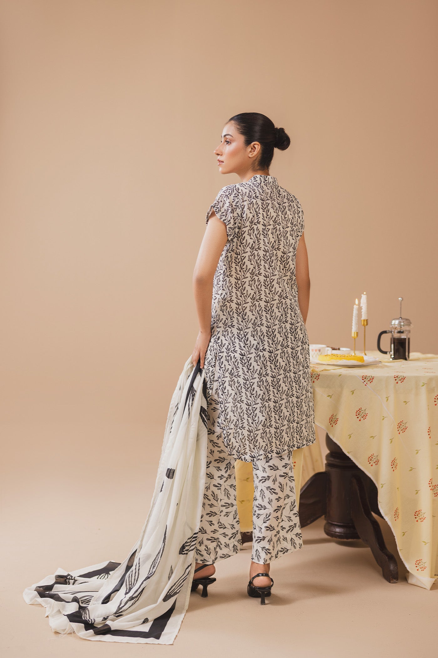 3 Piece Unstitched Printed Lawn Suit (Vanilla Bean)