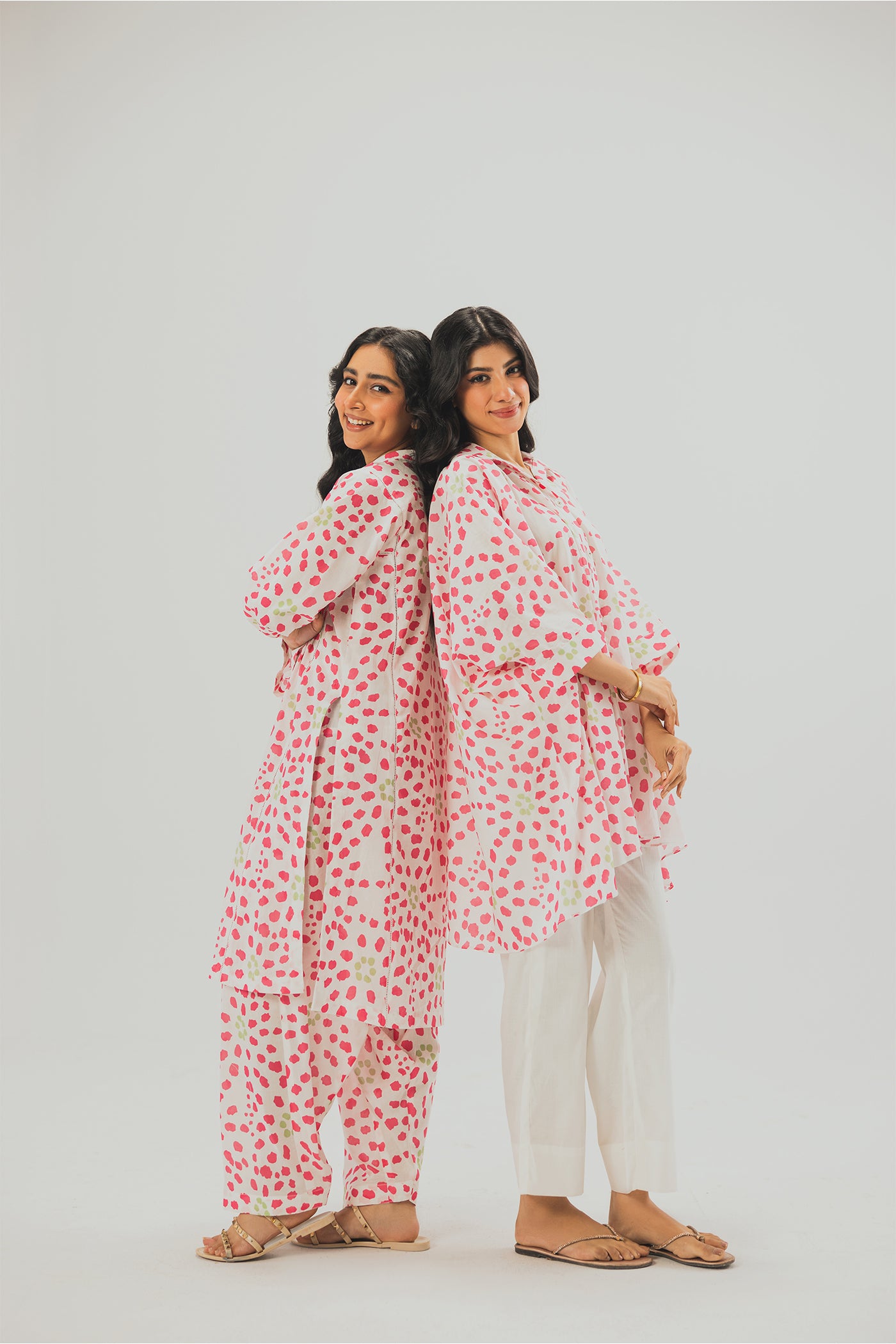 Premium Digital Printed Lawn Fabric (Polka Dot)