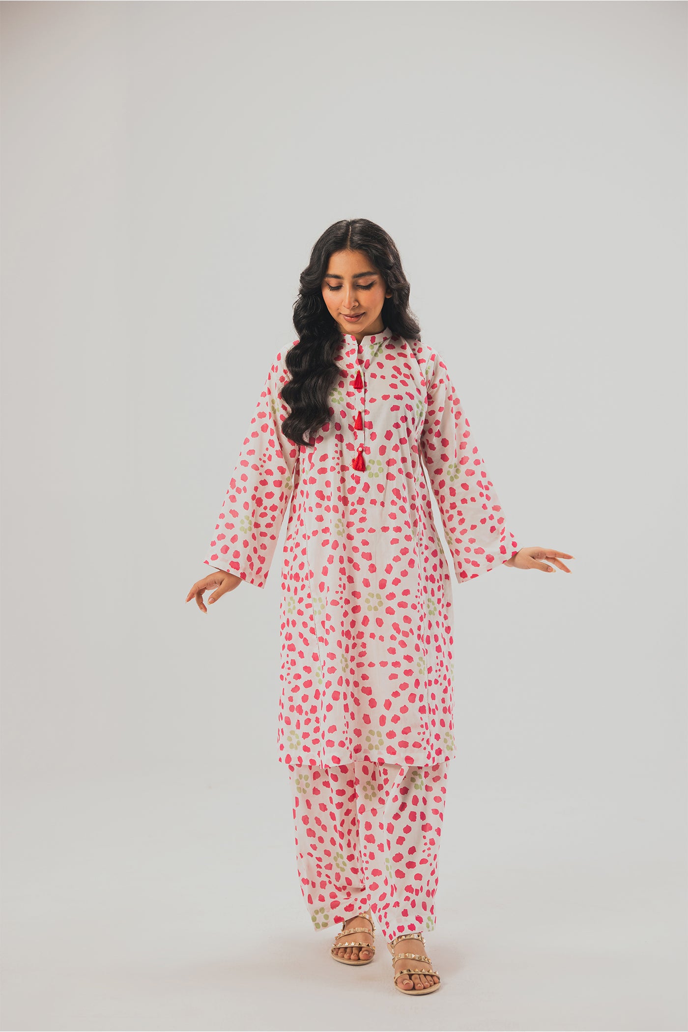 Premium Digital Printed Lawn Fabric (Polka Dot)