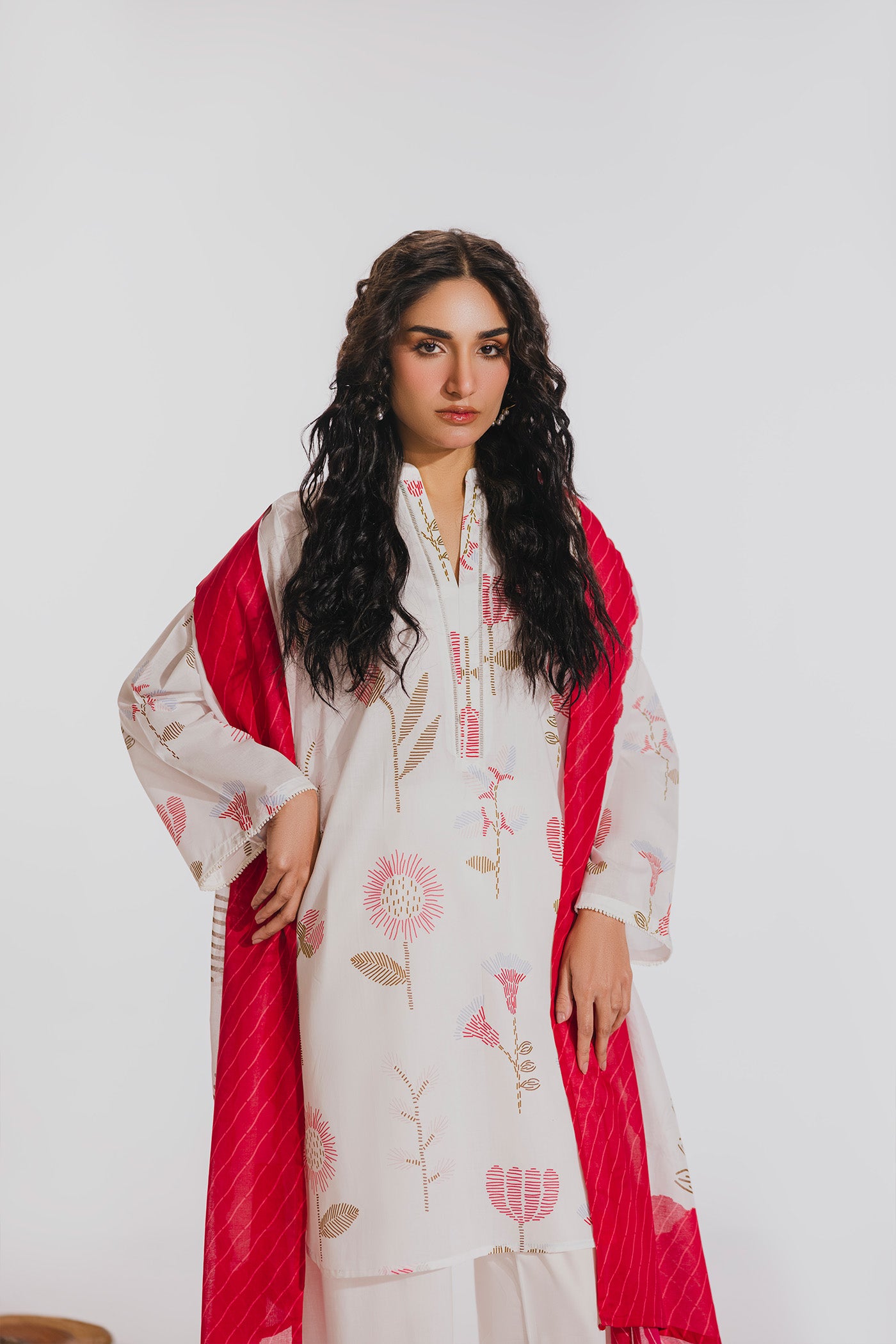 Premium 3 Piece Unstitched Digital Printed Lawn (Daisy Tale)