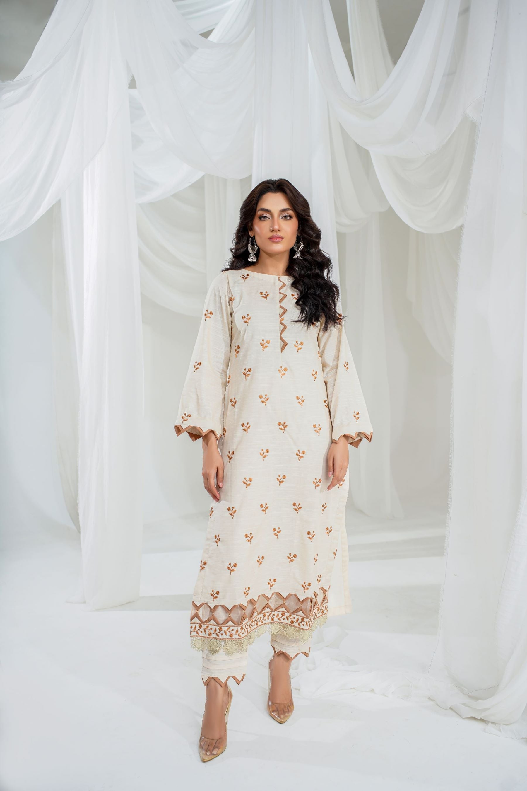 2 Piece Unstitched Embroidered Khaddar Suit (KWU24F404)