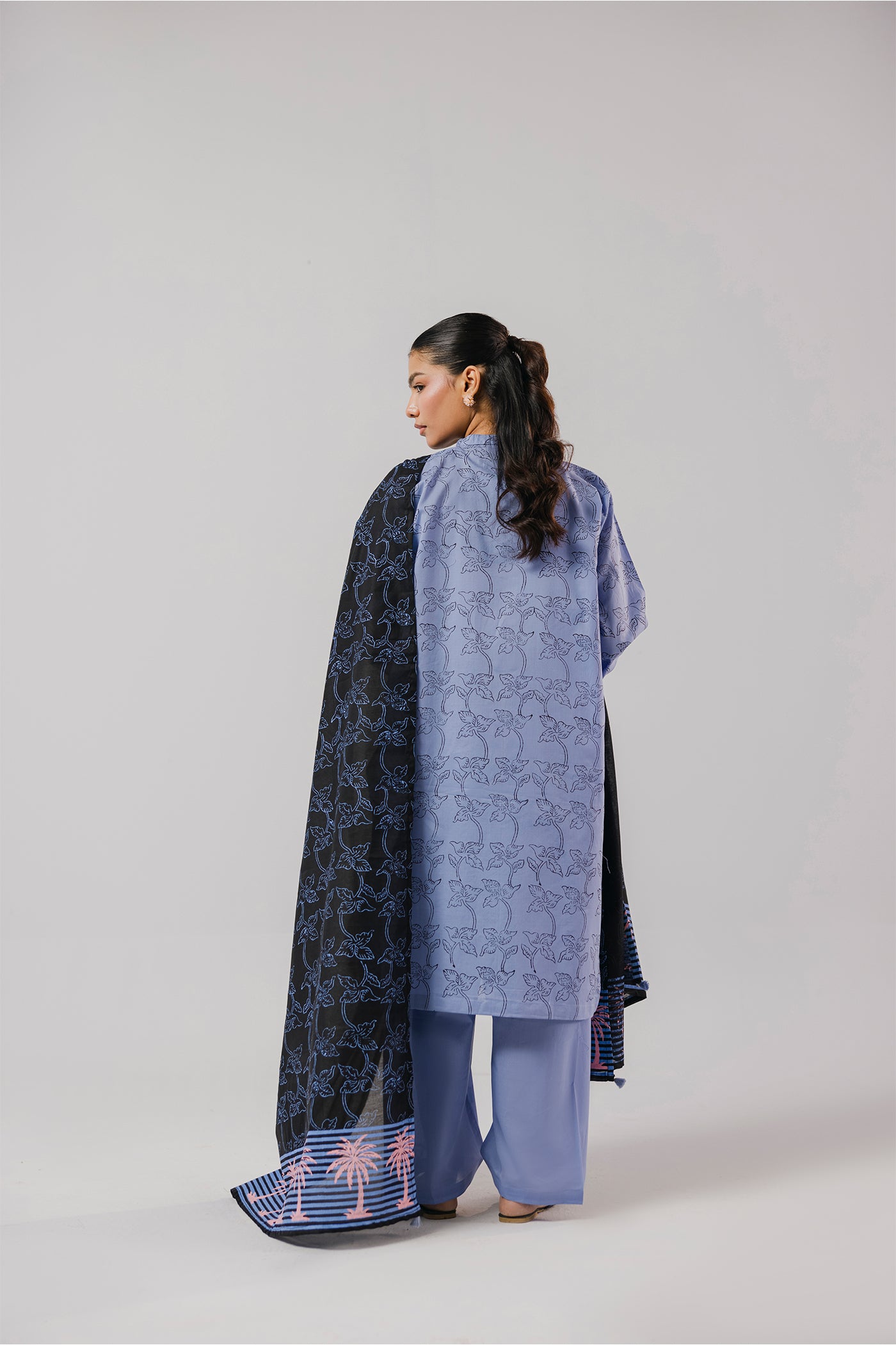 Premium 3 Piece Stitched Hand Printed Lawn (Blue with a Blush)