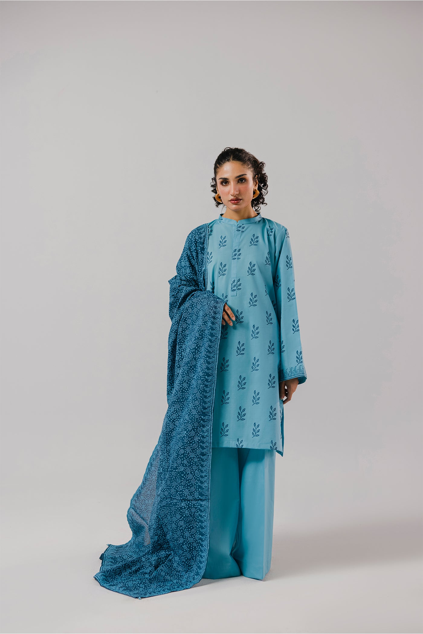 Premium 3 Piece Unstitched Hand Printed Lawn (Cold Blue State)