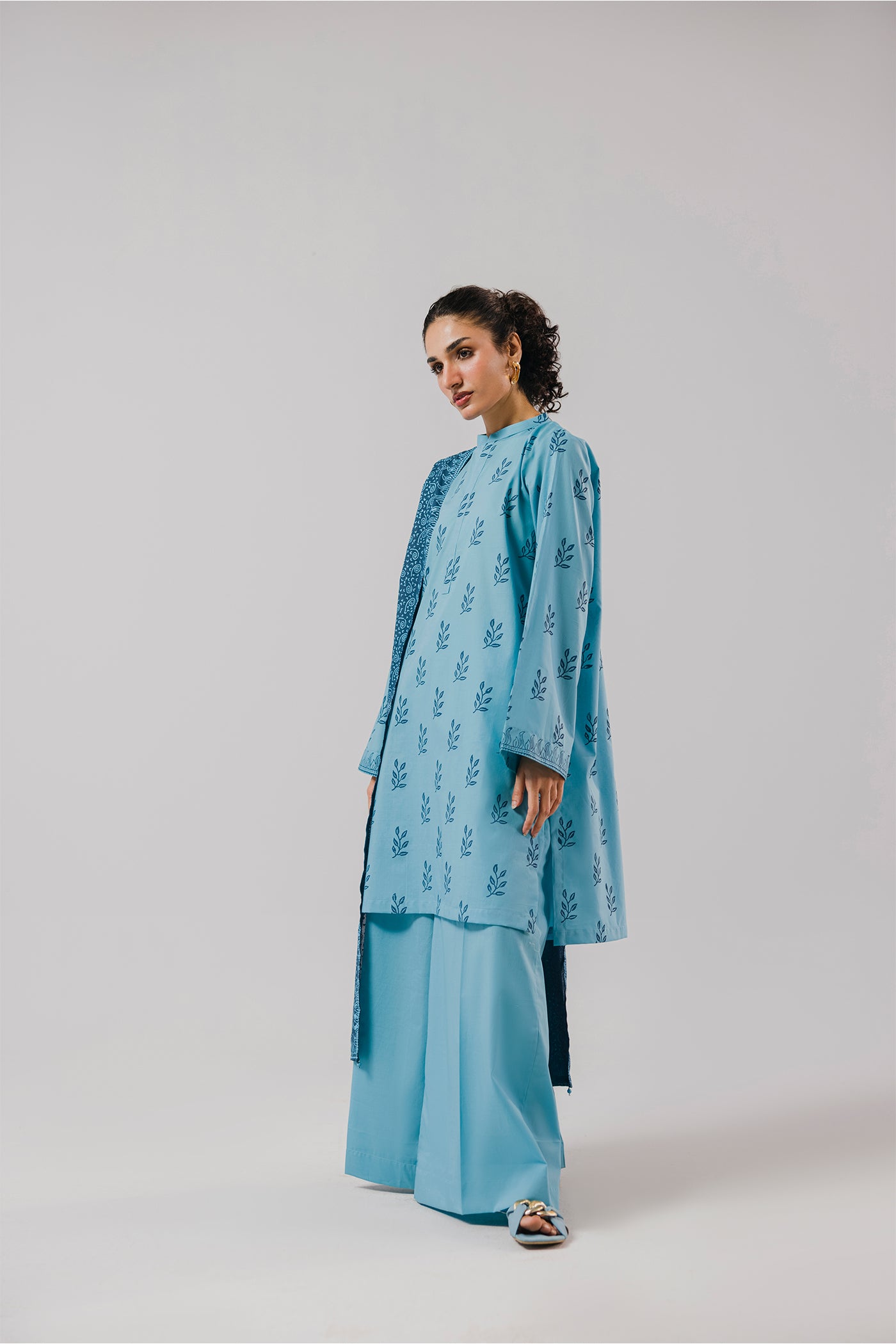 Premium 3 Piece Stitched Hand Printed Lawn (Cold Blue State)