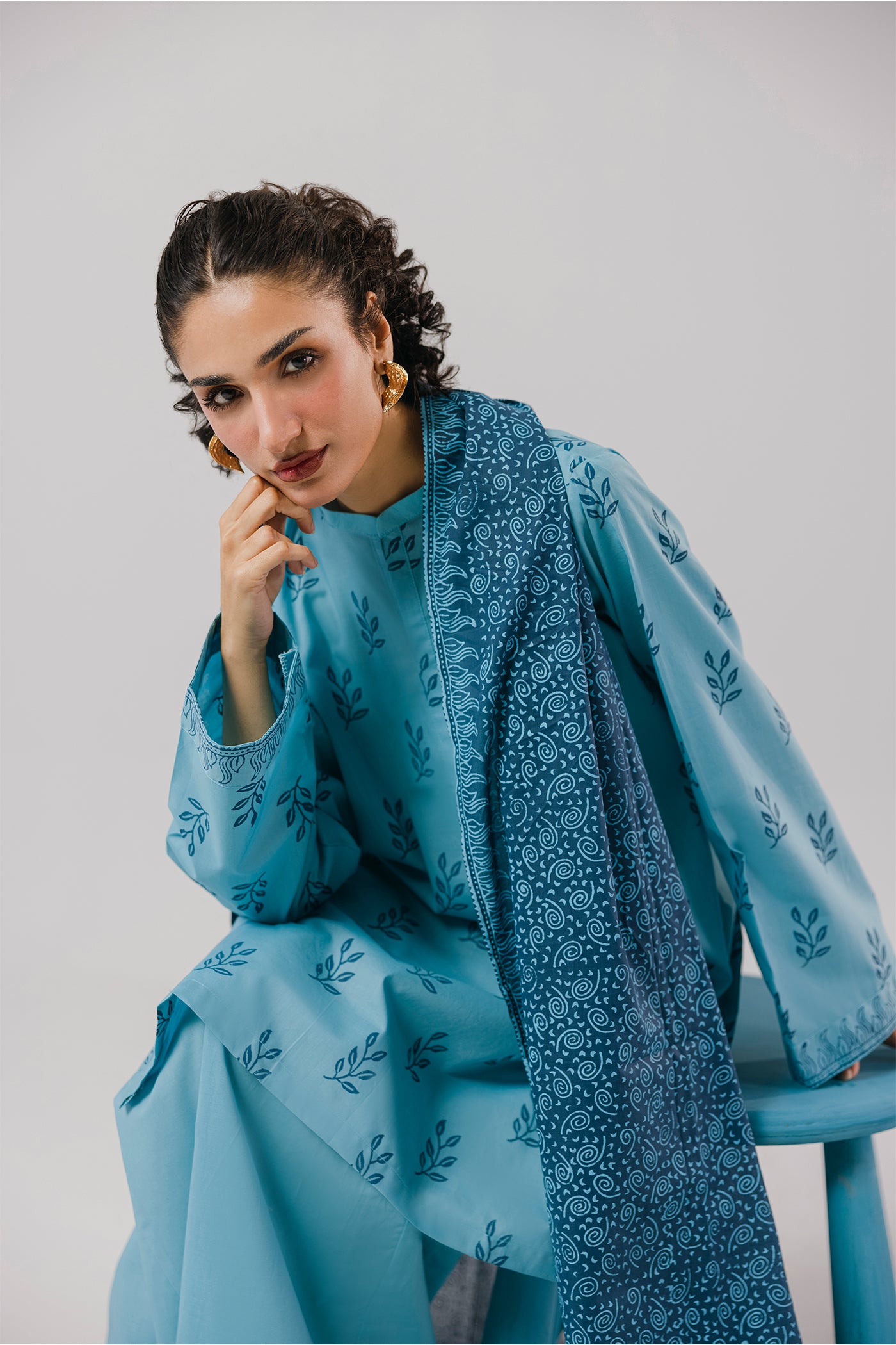 Premium 3 Piece Unstitched Hand Printed Lawn (Cold Blue State)