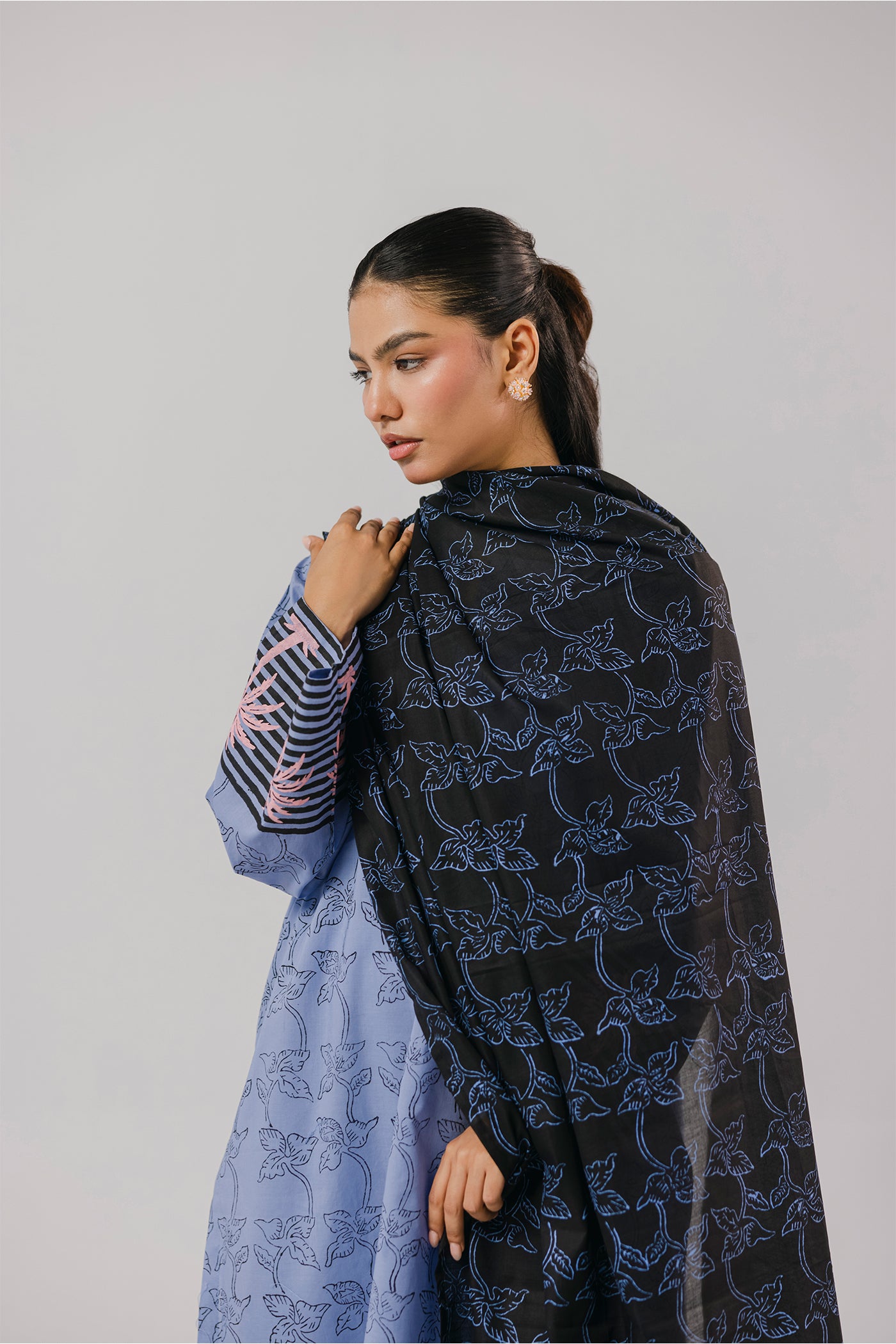 Premium 3 Piece Unstitched Hand Printed Lawn (Blue with a Blush)